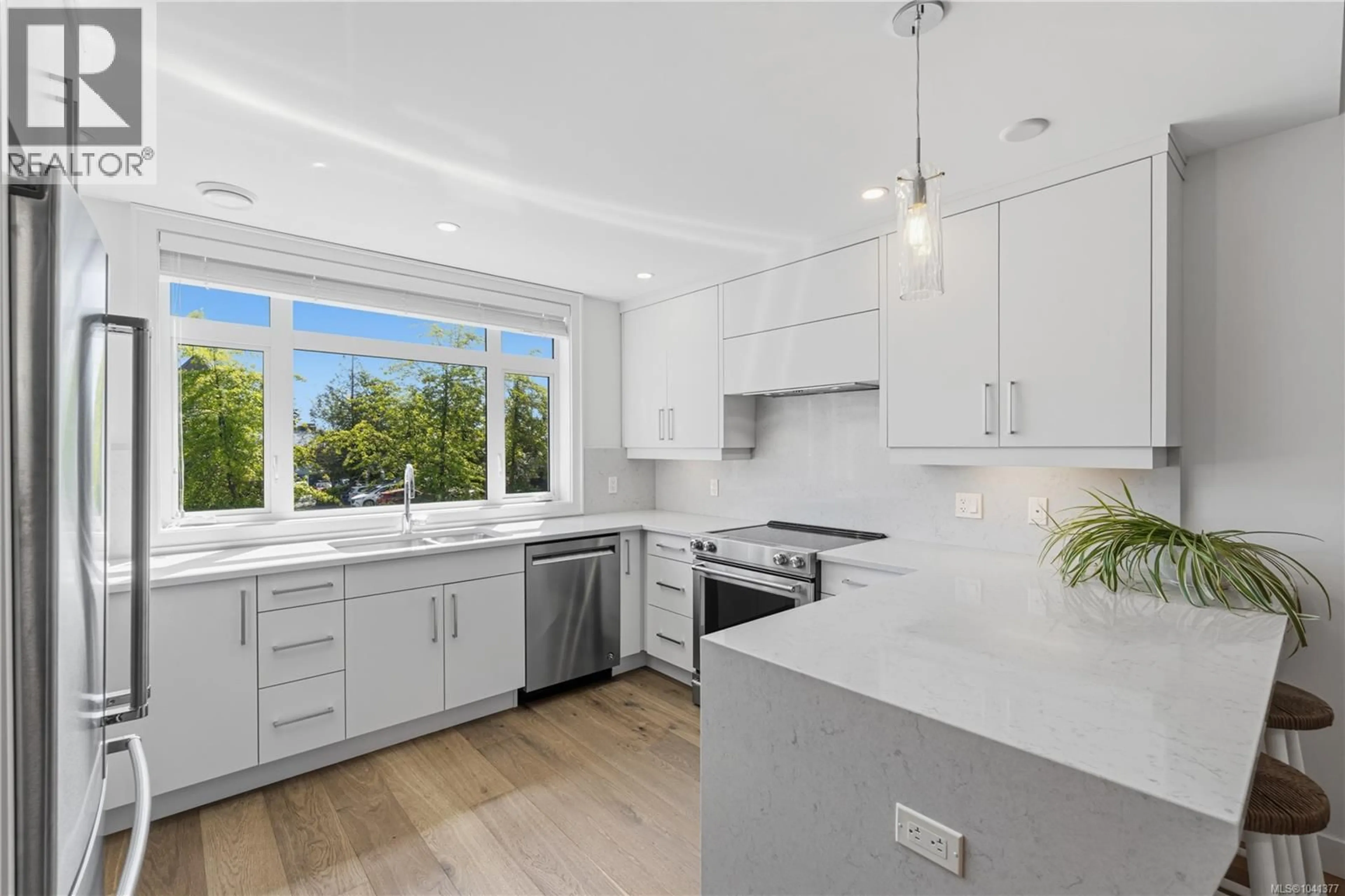 Open concept kitchen, unknown for 6 - 180 FIRST AVENUE WEST, Qualicum Beach British Columbia V9K1H1
