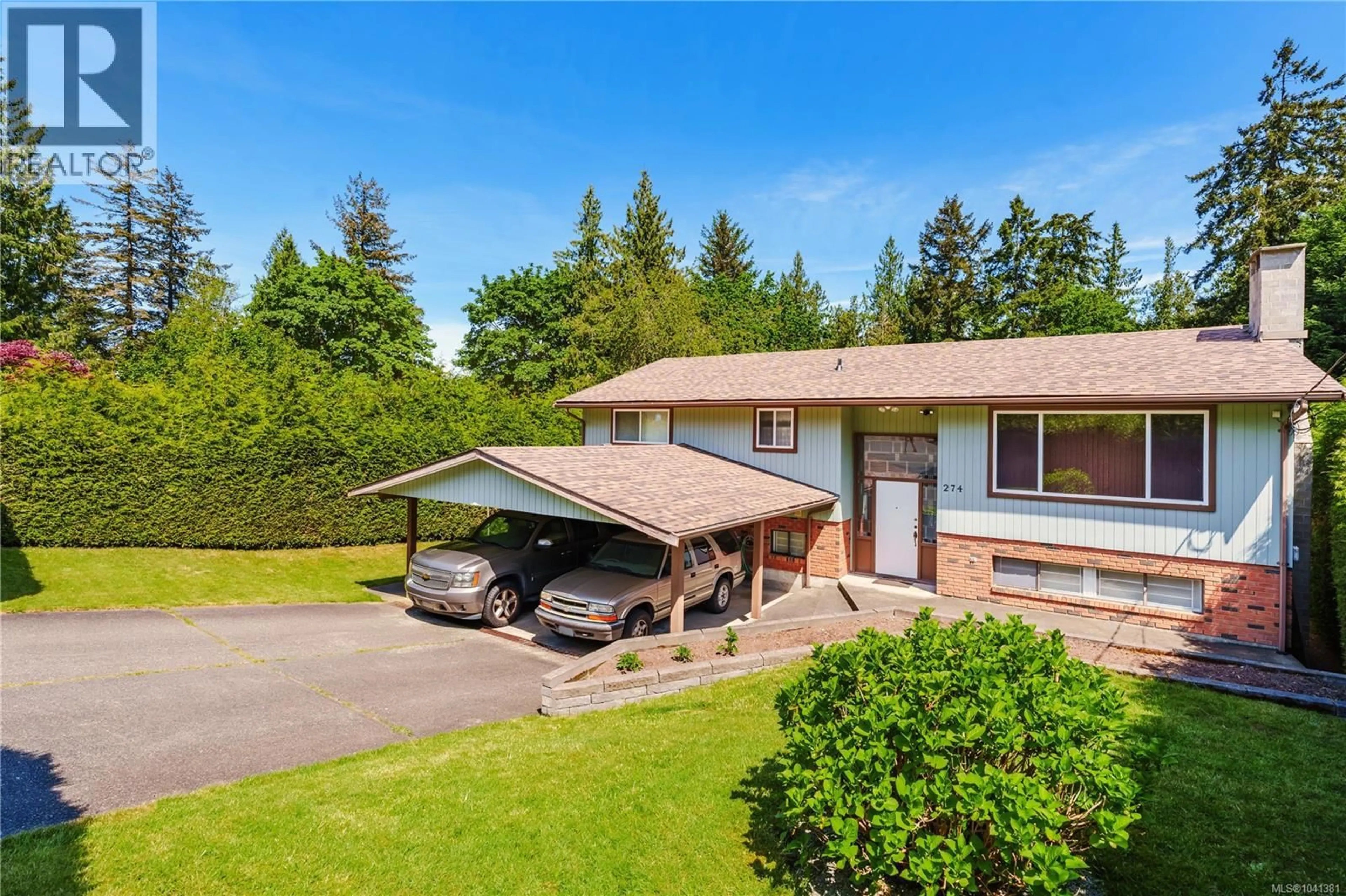 A pic from outside/outdoor area/front of a property/back of a property/a pic from drone, unknown for 274 EMERY WAY, Nanaimo British Columbia V9R5Z8