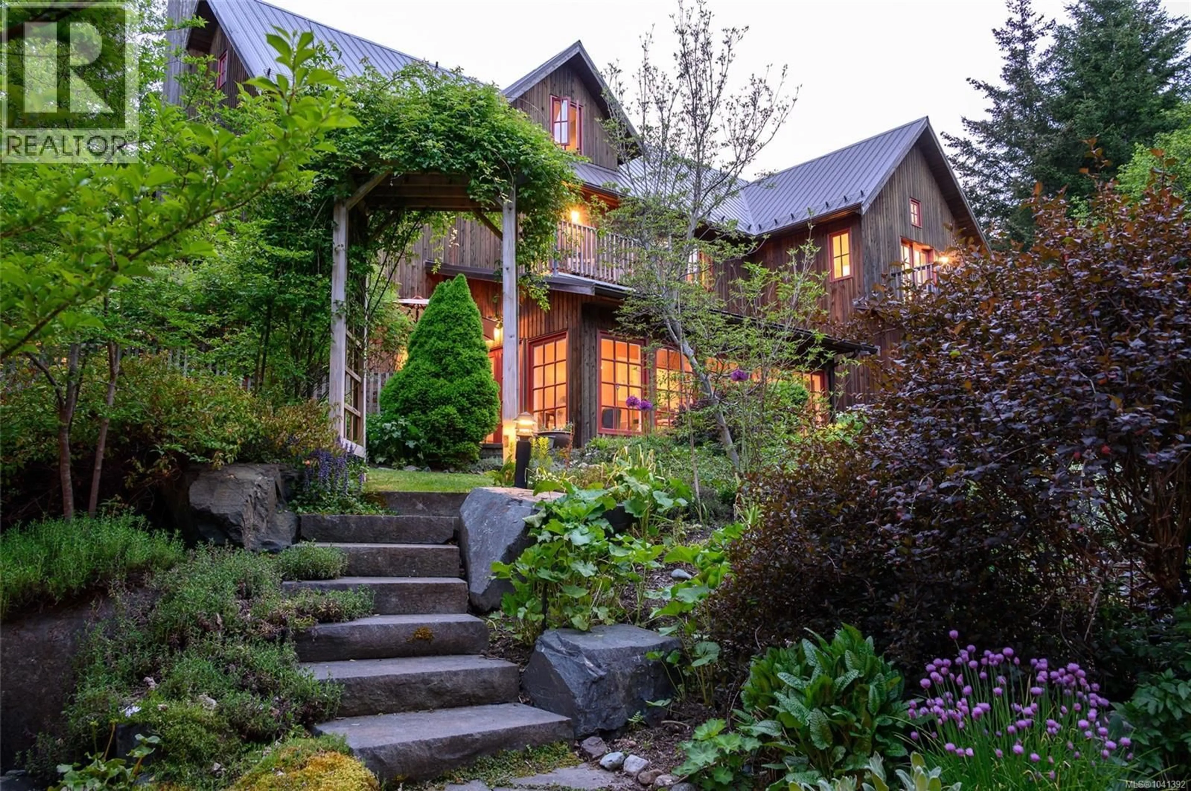 Patio, street for 169 ARMAND WAY, Salt Spring British Columbia V8K2B6