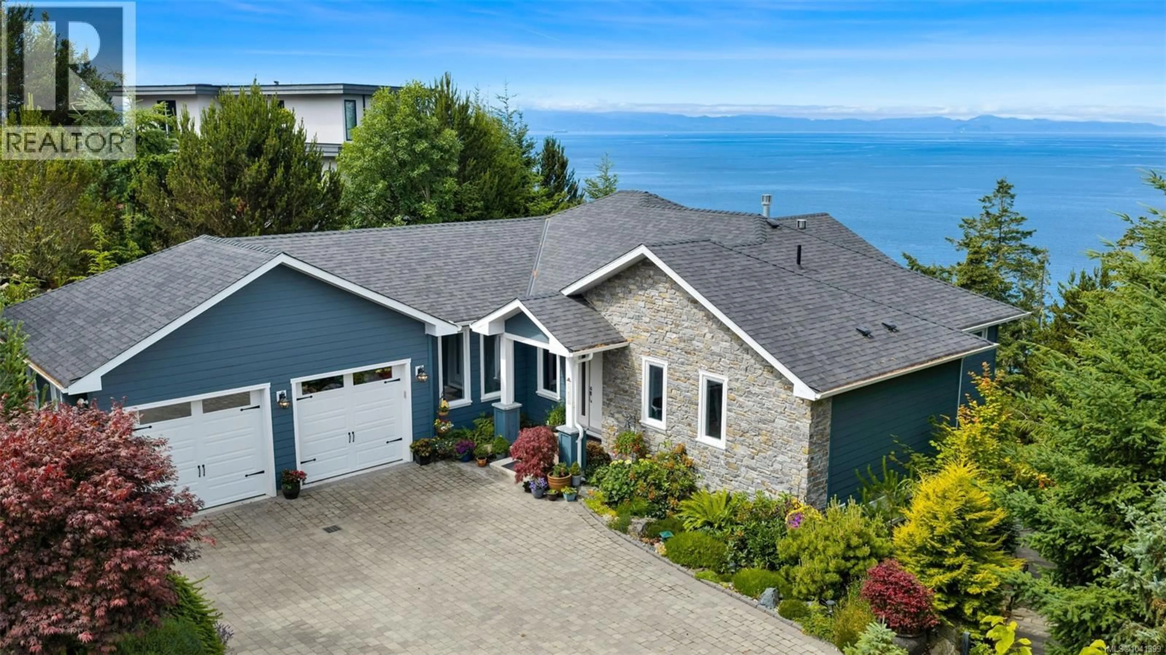 Home with vinyl exterior material, water/lake/river/ocean view for 7420 THORNTON HEIGHTS, Sooke British Columbia V9Z1L8