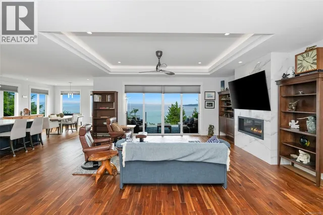 7420 THORNTON HEIGHTS, Sooke 2