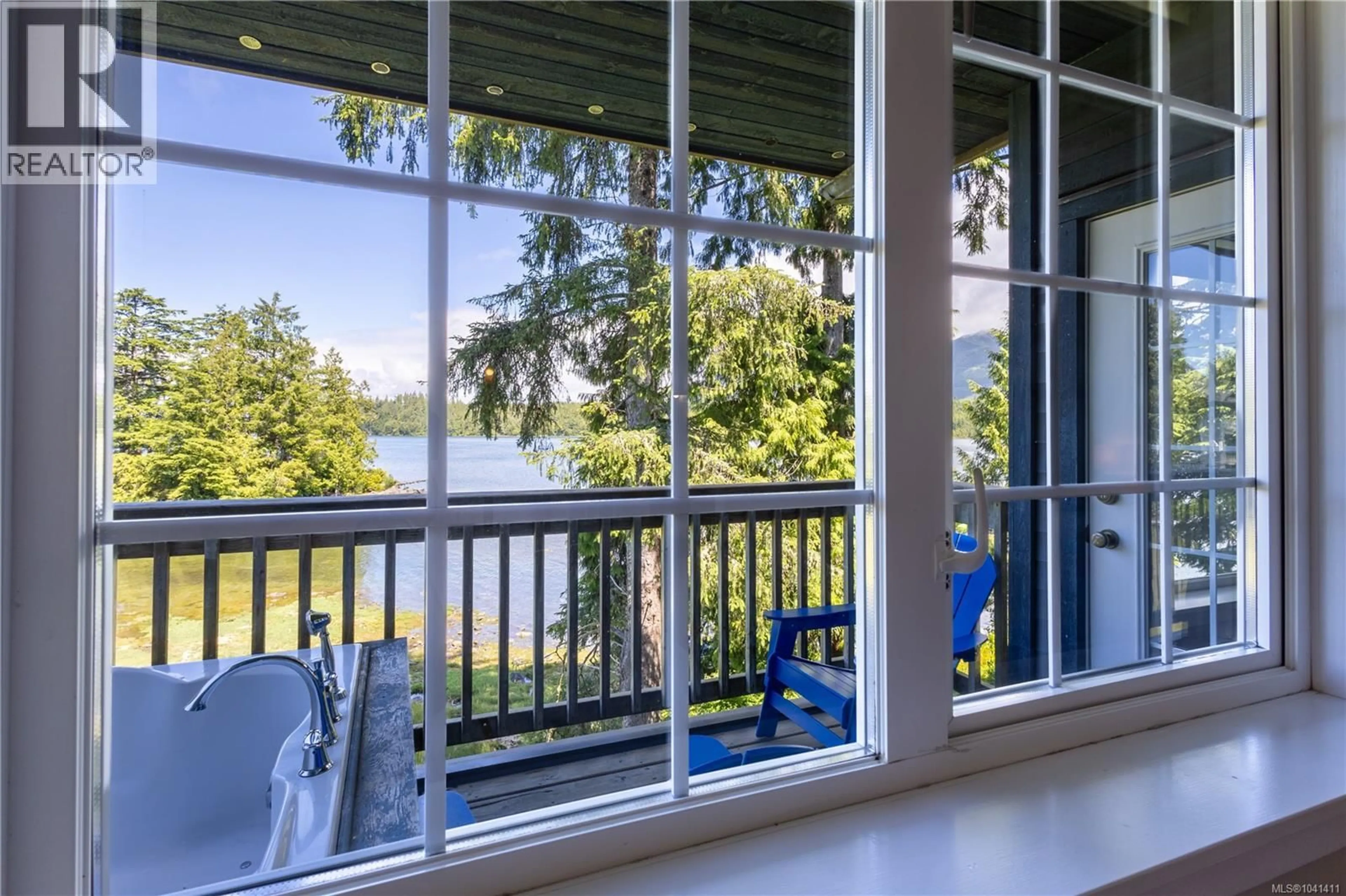Patio, water/lake/river/ocean view for 508 - 1971 HARBOUR DRIVE, Ucluelet British Columbia V0R3A0
