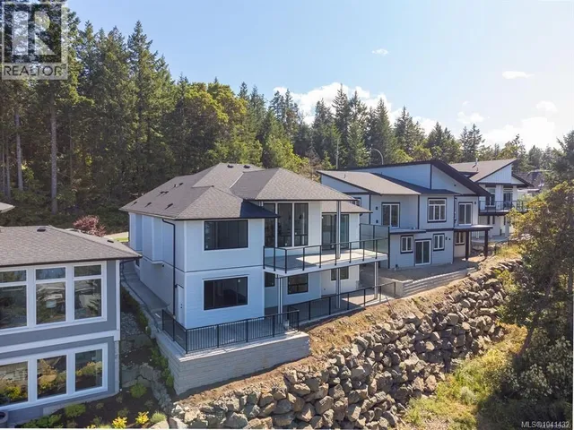 120 HAWK POINT ROAD, Nanaimo 5