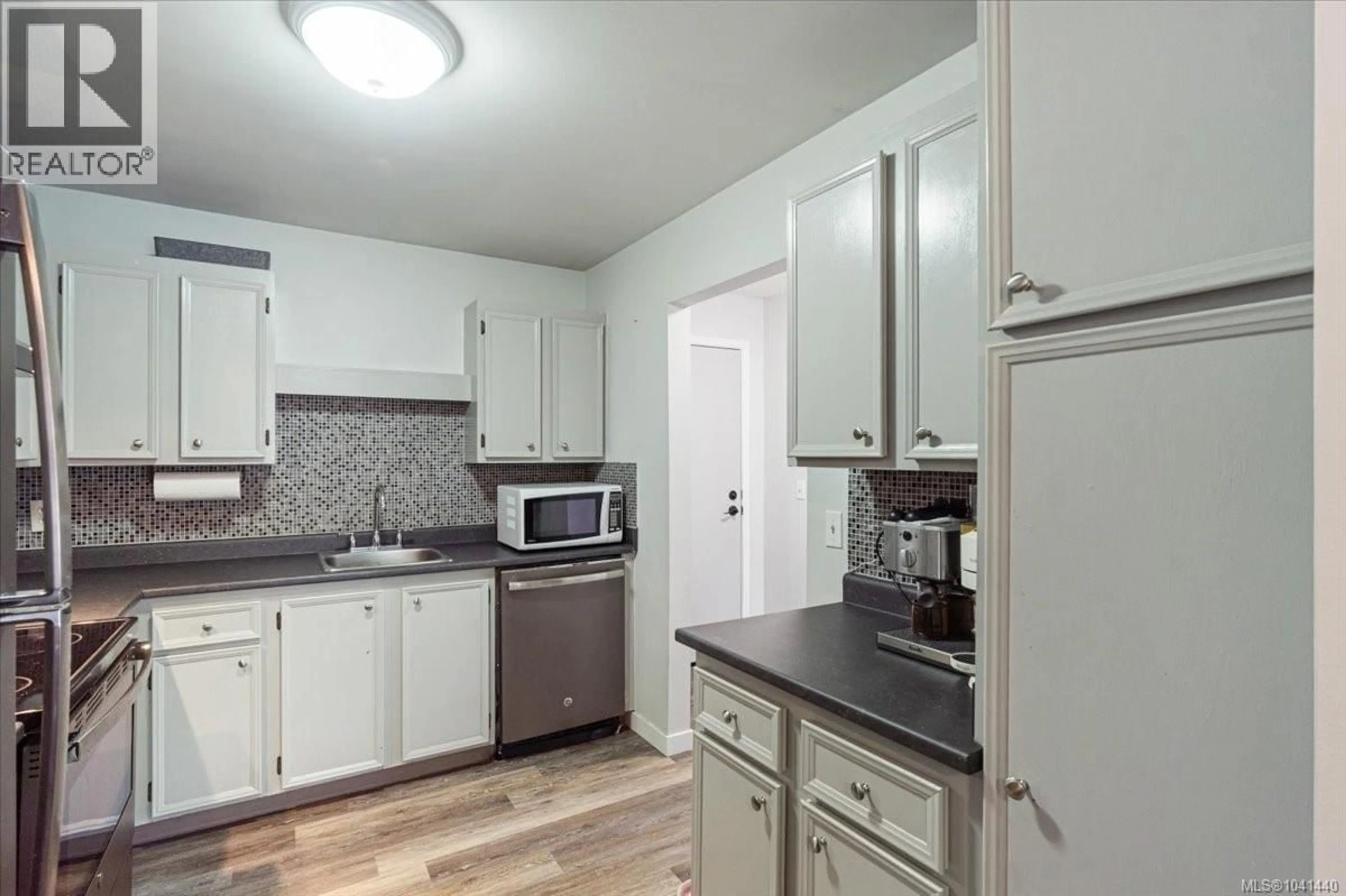 Standard kitchen, unknown for 509 - 3108 BARONS ROAD, Nanaimo British Columbia V9T4B5