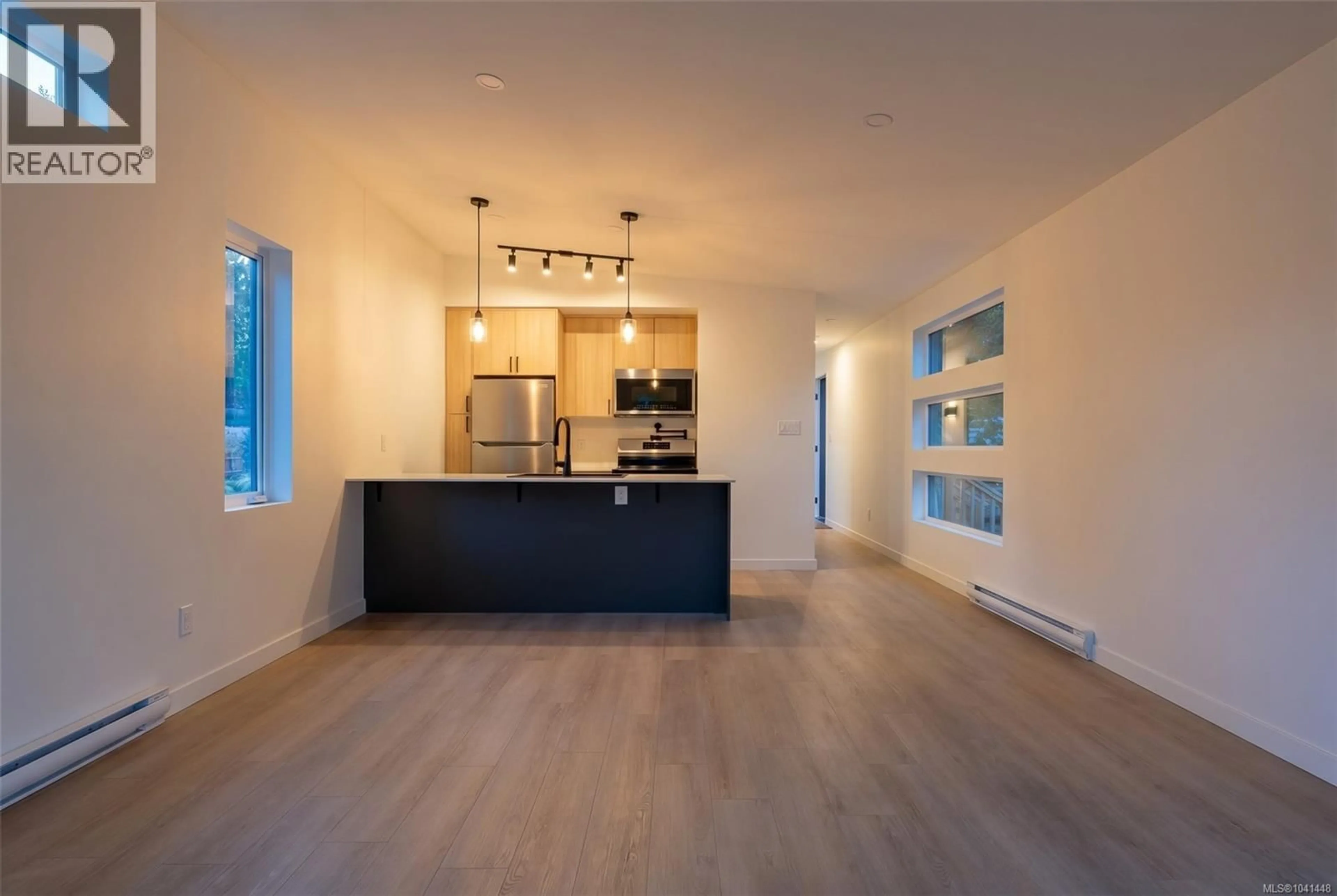 Open concept kitchen, wood/laminate floor for 15 - 5150 CHRISTIE ROAD, Ladysmith British Columbia V9G1J2
