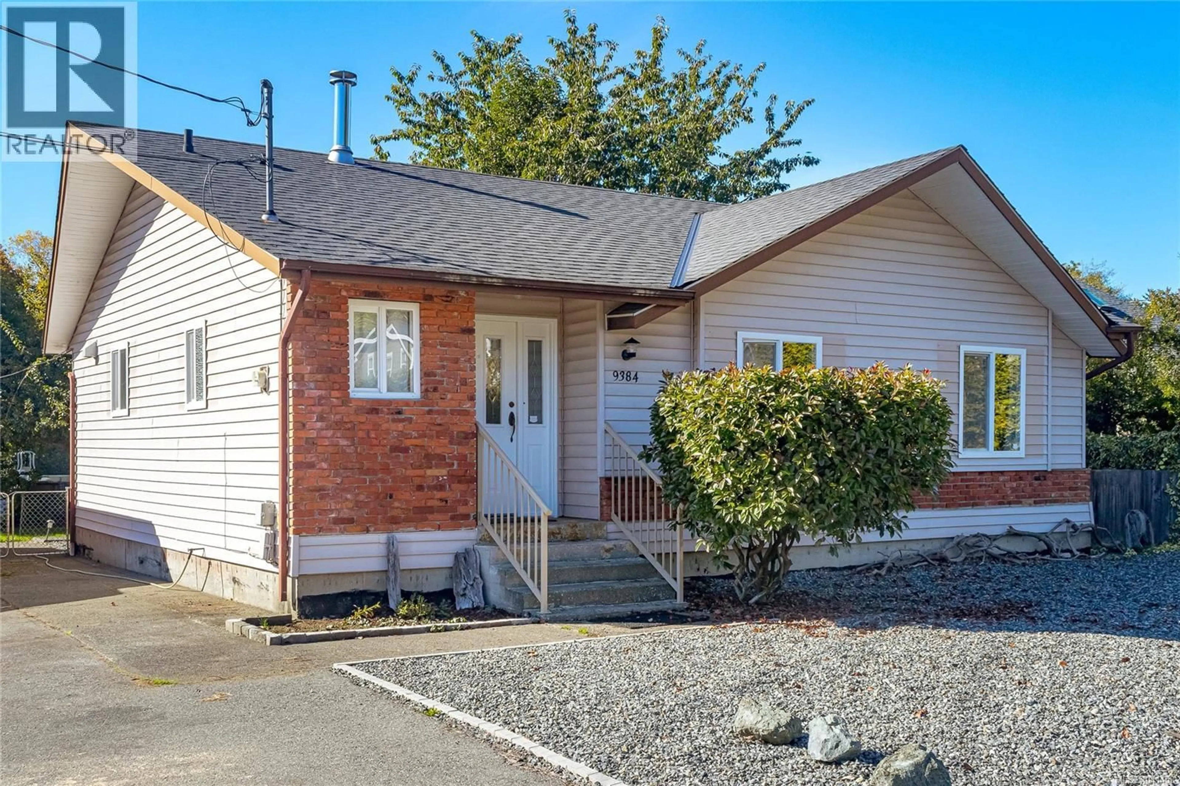 Home with vinyl exterior material, street for 9384 CHEMAINUS ROAD, Chemainus British Columbia V0R1K5