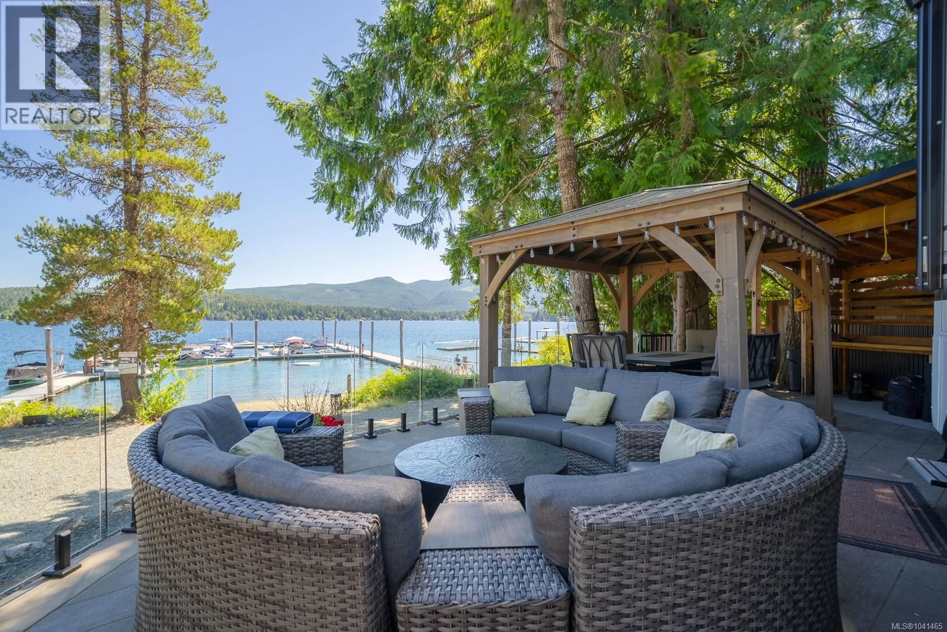 Patio, water/lake/river/ocean view for R1 - 9752 LAKESHORE ROAD, Port Alberni British Columbia V9Y8Z3