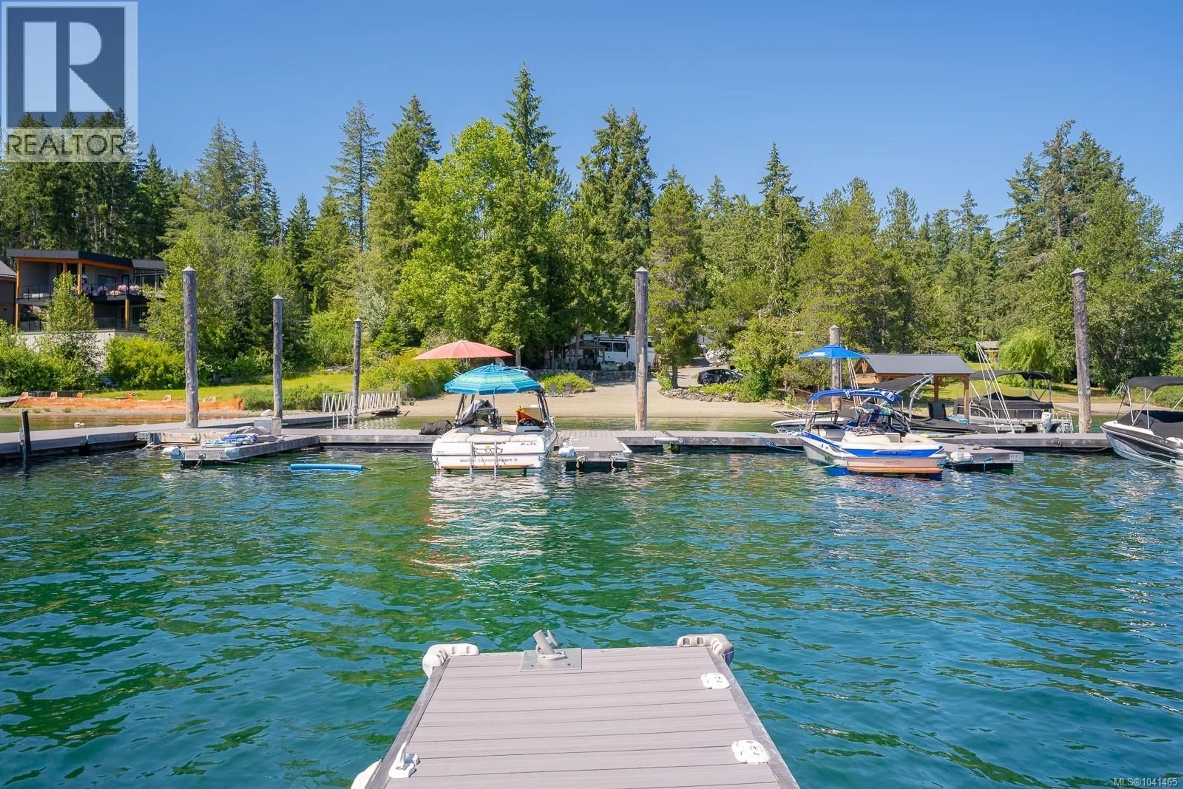 Patio, water/lake/river/ocean view for R1 - 9752 LAKESHORE ROAD, Port Alberni British Columbia V9Y8Z3