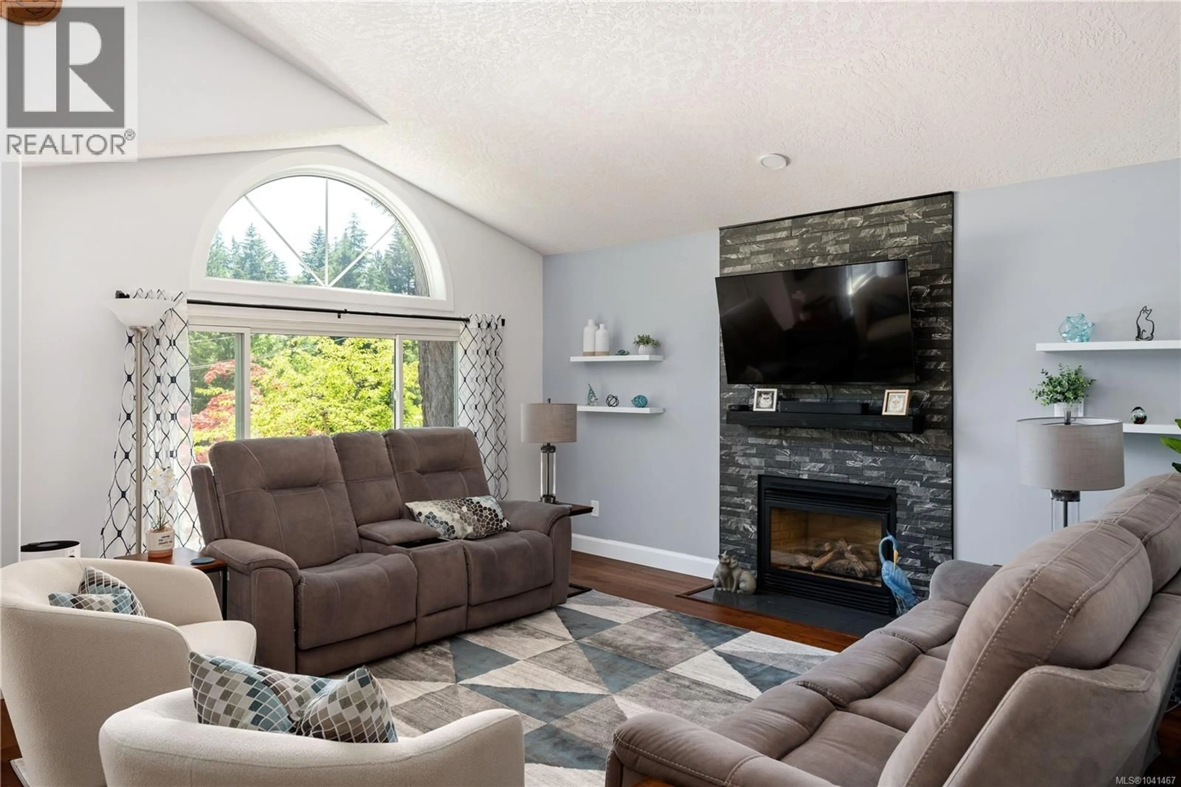 Living room with furniture, unknown for 222 ASHLEY PLACE, Langford British Columbia V9B5V5