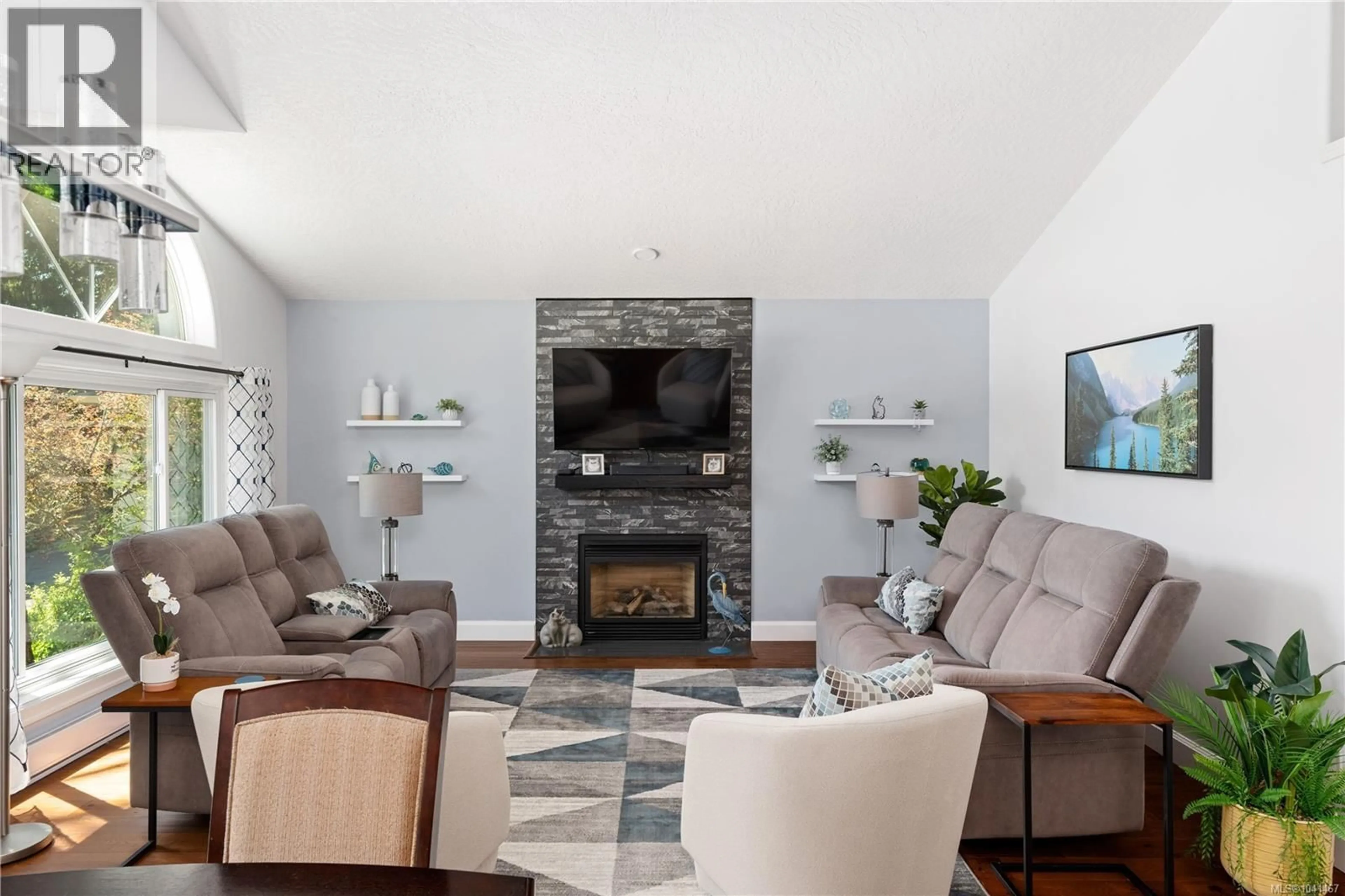 Living room with furniture, unknown for 222 ASHLEY PLACE, Langford British Columbia V9B5V5