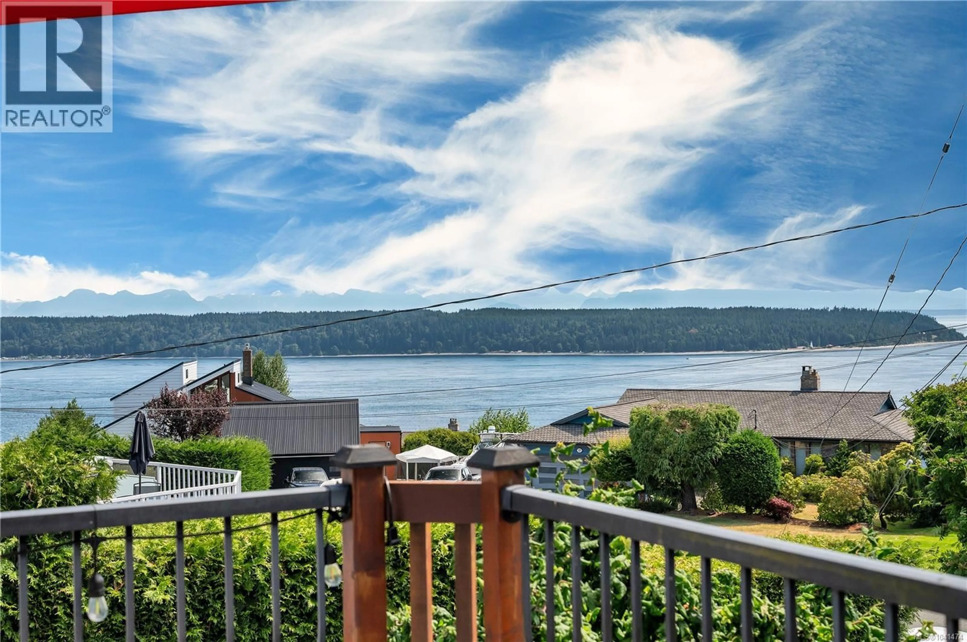 Patio, water/lake/river/ocean view for 541 ALDER STREET SOUTH, Campbell River British Columbia V9W5V2