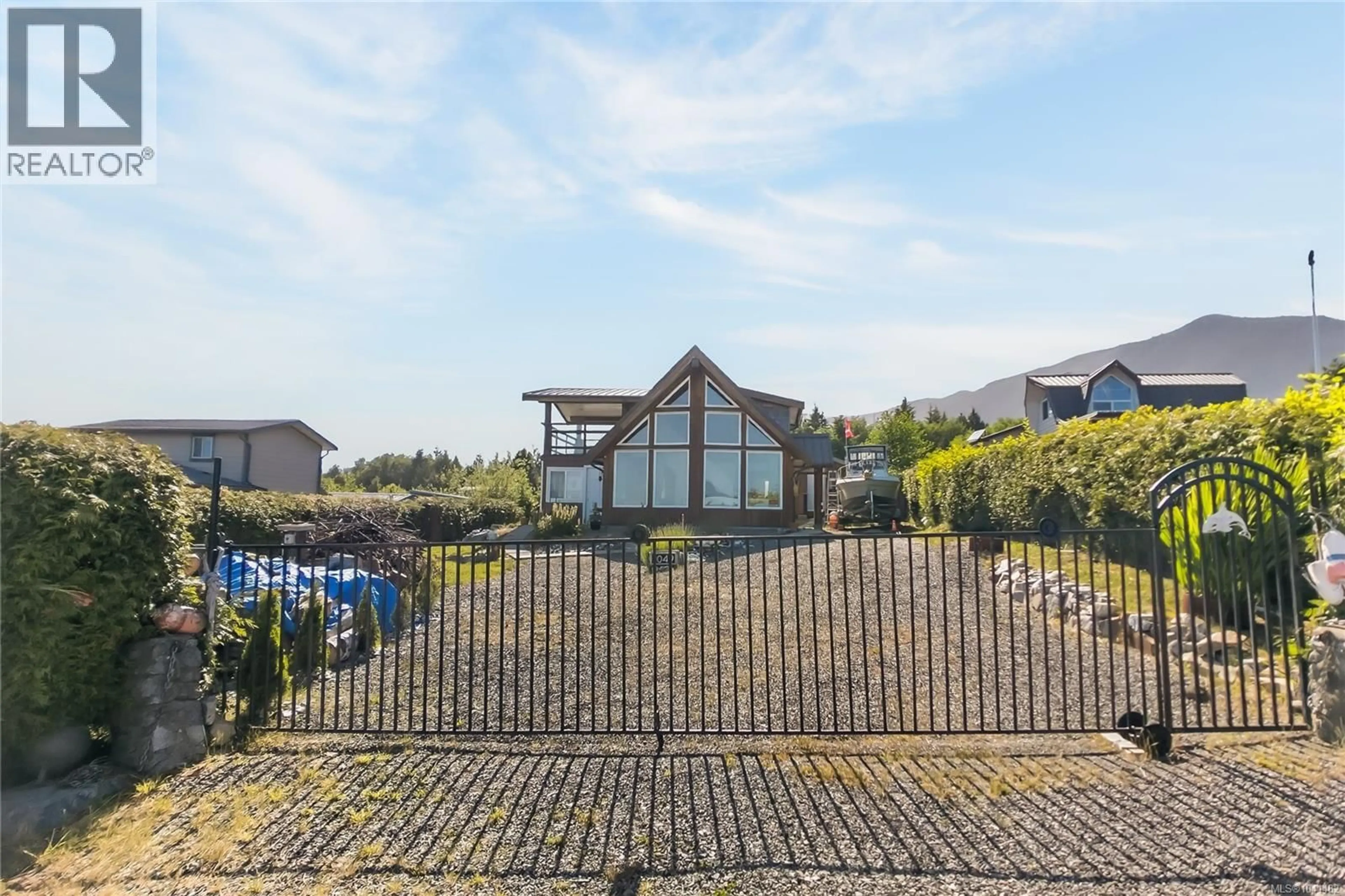 A pic from outside/outdoor area/front of a property/back of a property/a pic from drone, unknown for 1049 SIXTH AVENUE, Ucluelet British Columbia V0R3A0