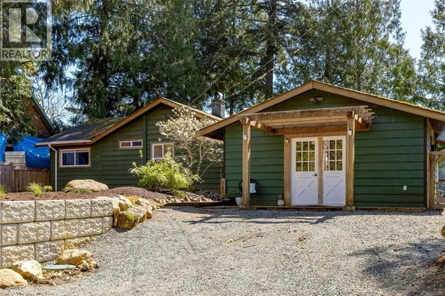 7815 MANATU ROAD, Sooke 5