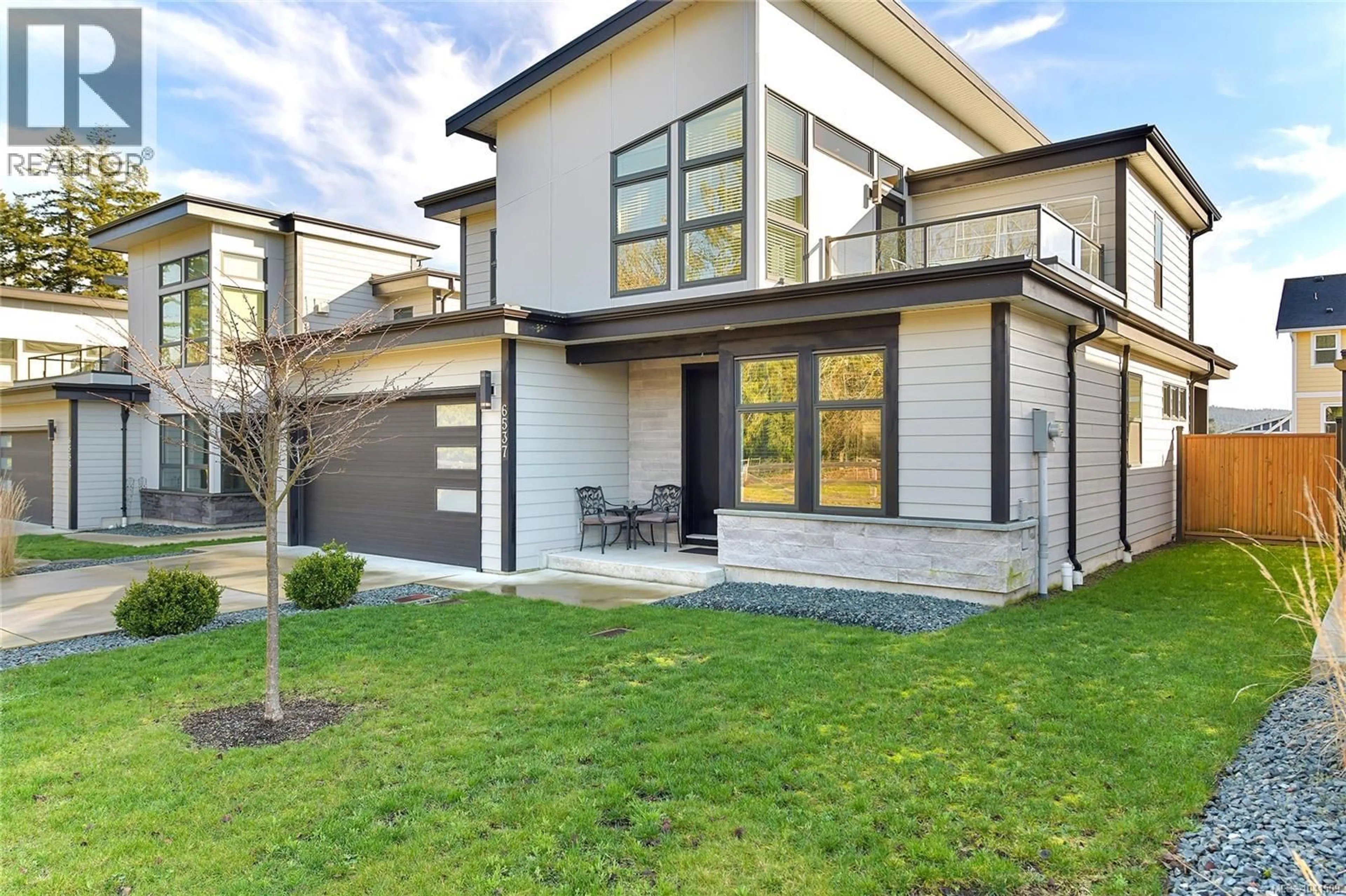 Home with vinyl exterior material, street for 6537 HELGESEN ROAD, Sooke British Columbia V9Z0V7