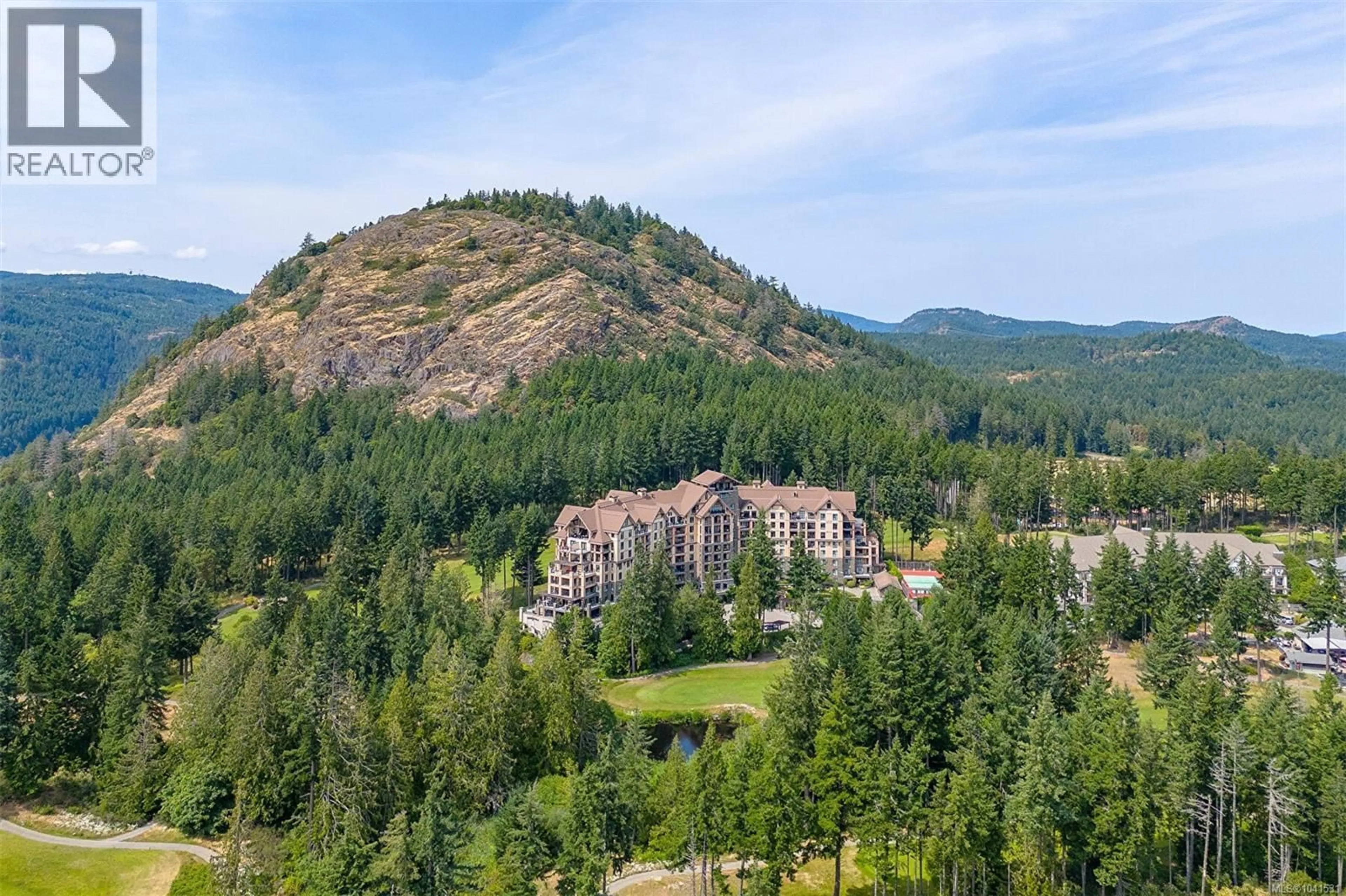A pic from outside/outdoor area/front of a property/back of a property/a pic from drone, mountain view for 524 - 1400 LYNBURNE PLACE, Langford British Columbia V9B0A4