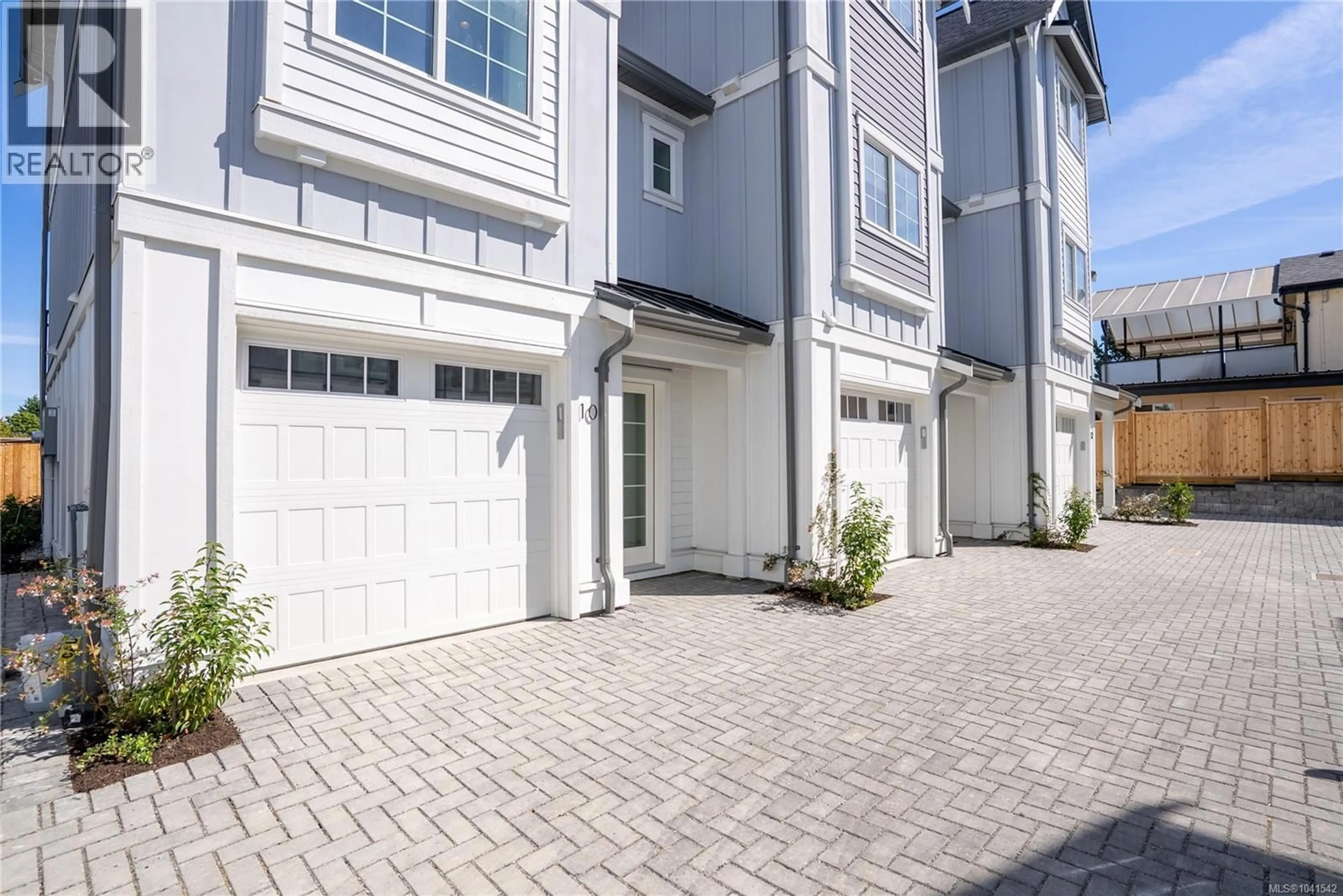 Home with vinyl exterior material, street for U8 - 3907 CEDAR HILL ROAD, Saanich British Columbia V8P3Z8