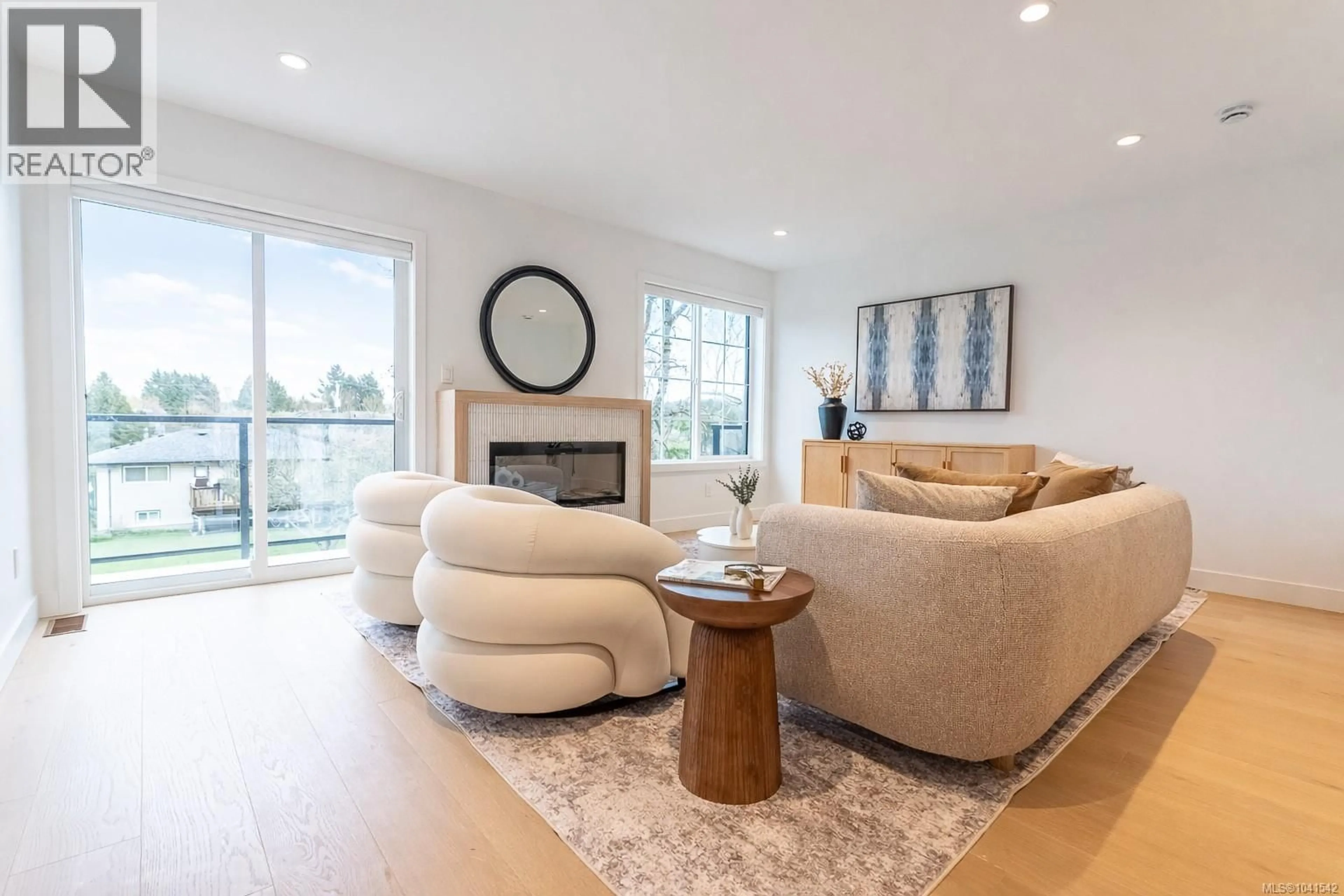 Living room with furniture, unknown for U8 - 3907 CEDAR HILL ROAD, Saanich British Columbia V8P3Z8