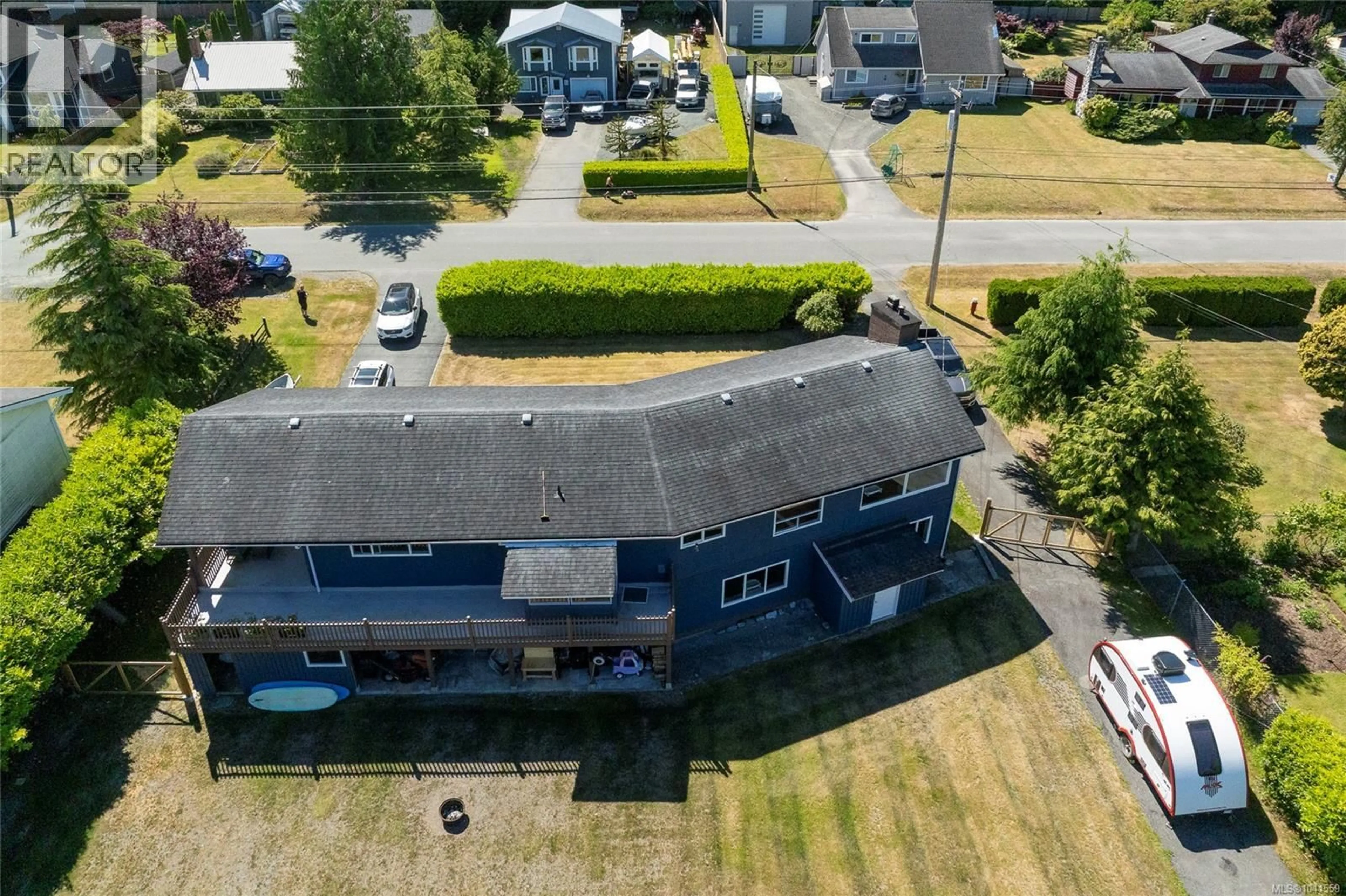 A pic from outside/outdoor area/front of a property/back of a property/a pic from drone, building for 6095 BEAVER HARBOUR ROAD, Port Hardy British Columbia V0N2P0