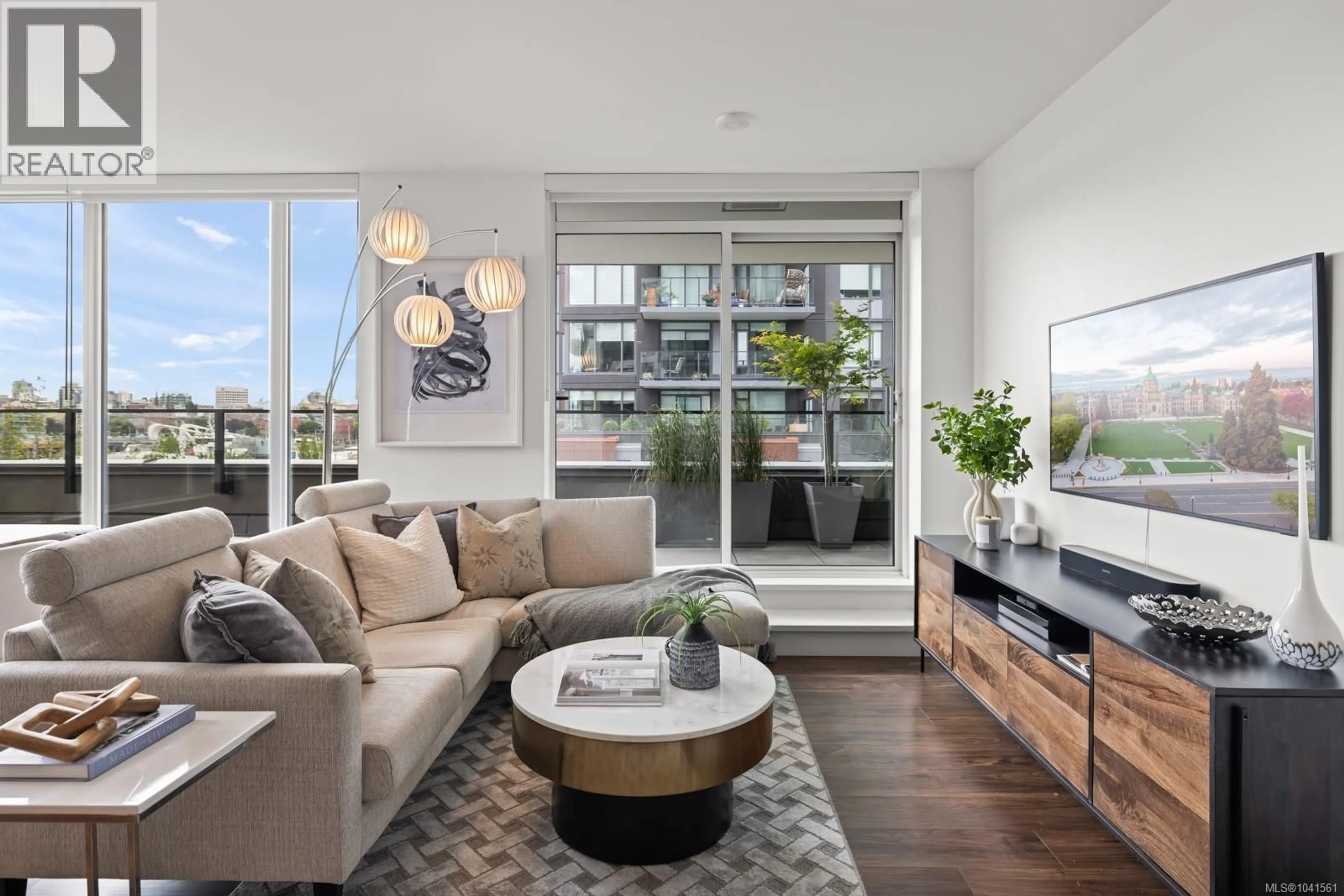Living room with furniture, unknown for 303 - 369 TYEE ROAD, Victoria British Columbia V9A0B6