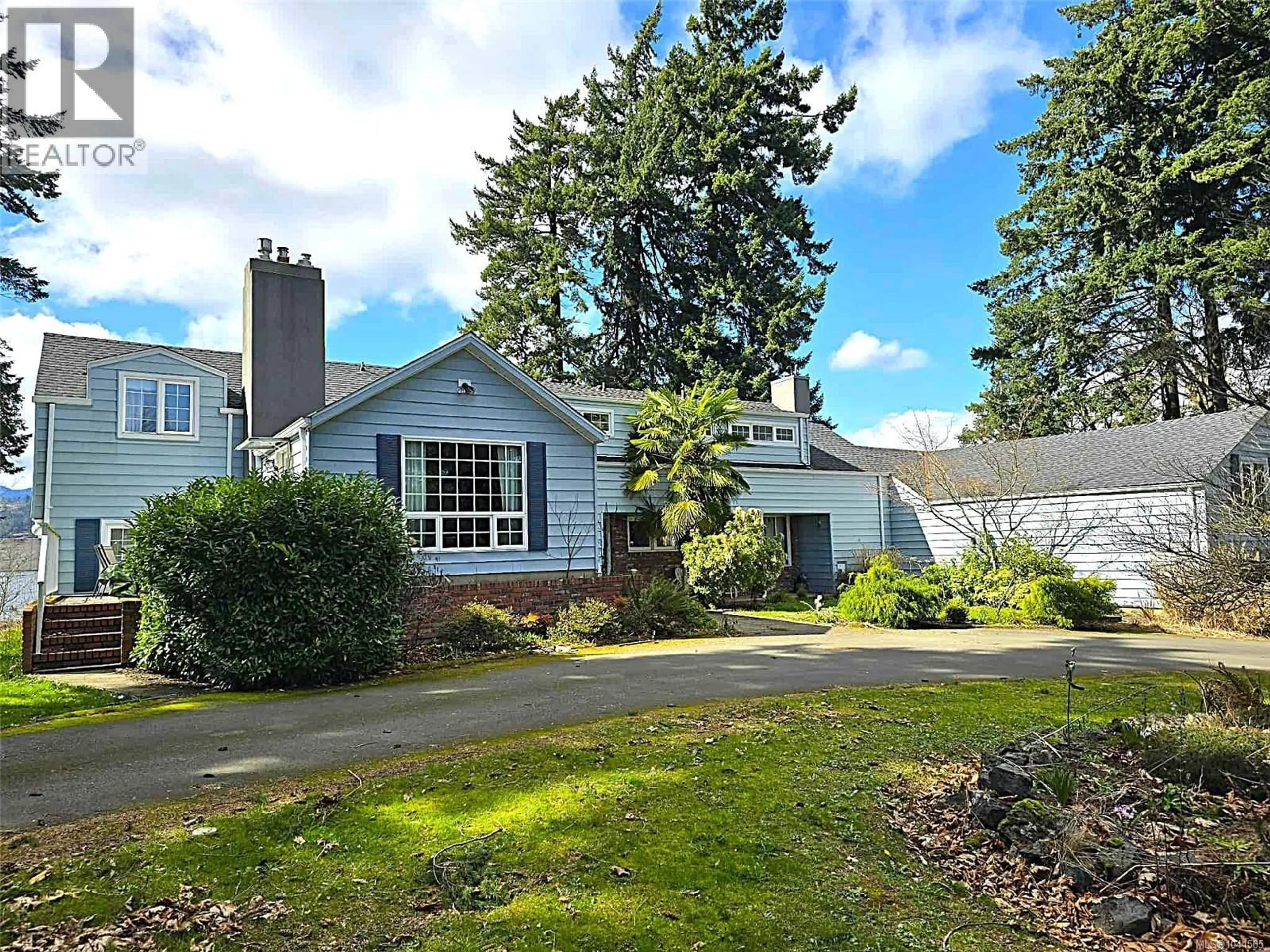 Home with vinyl exterior material, street for 3910 3RD AVENUE, Port Alberni British Columbia V9Y4G2
