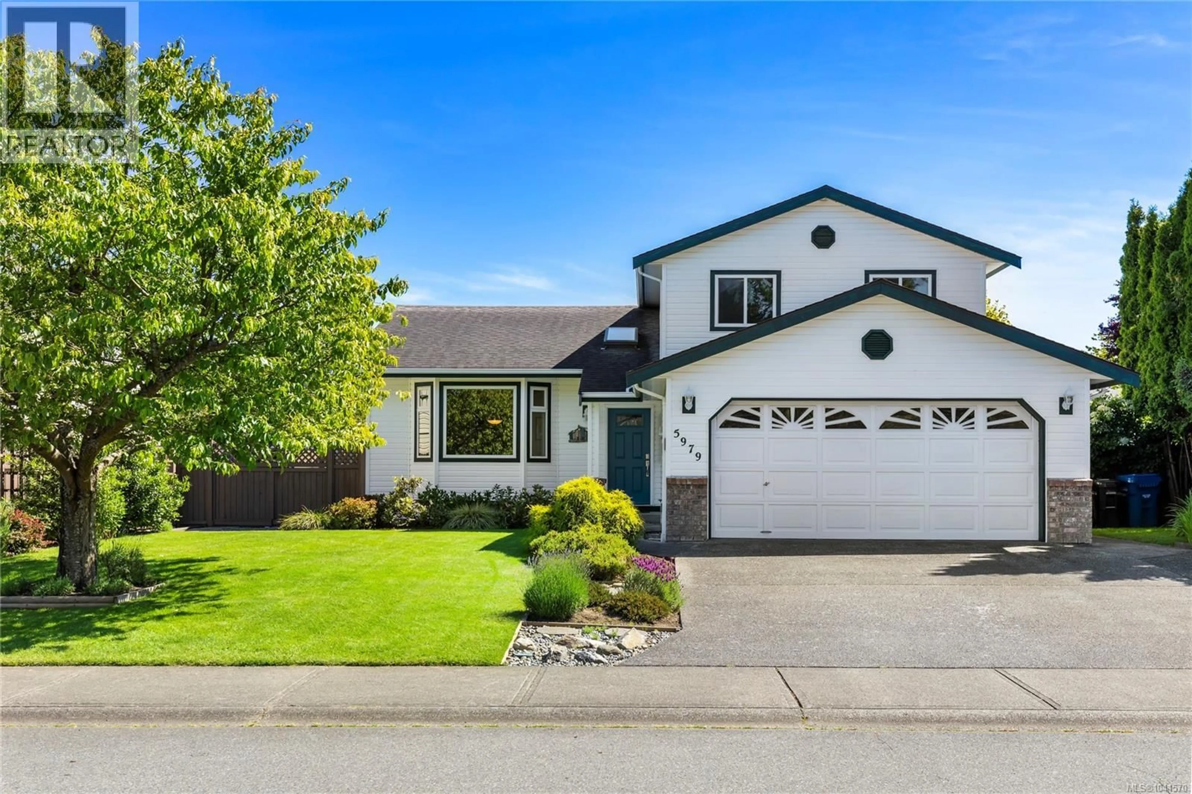 Home with vinyl exterior material, street for 5979 DEVON PLACE, Nanaimo British Columbia V9V1E1