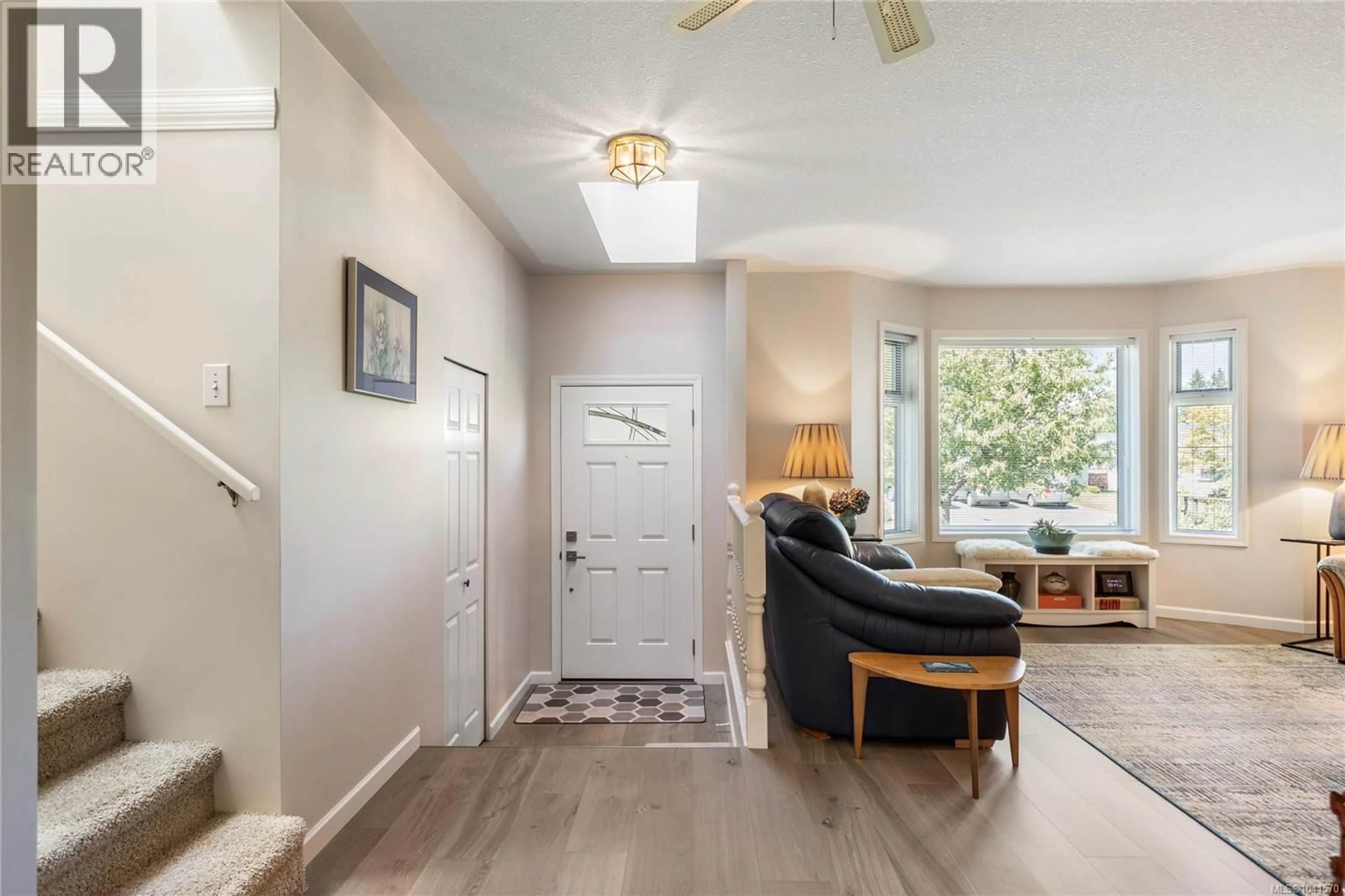 Indoor entryway for 5979 DEVON PLACE, Nanaimo British Columbia V9V1E1