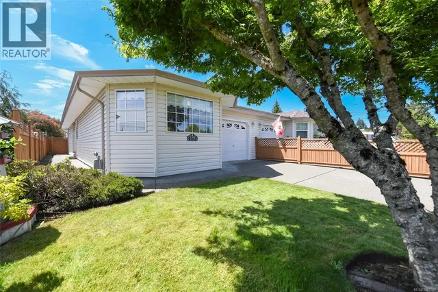 A - 2179 URQUHART AVENUE, Courtenay 2