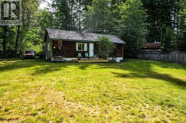 706 DELTA DRIVE, Sayward 3