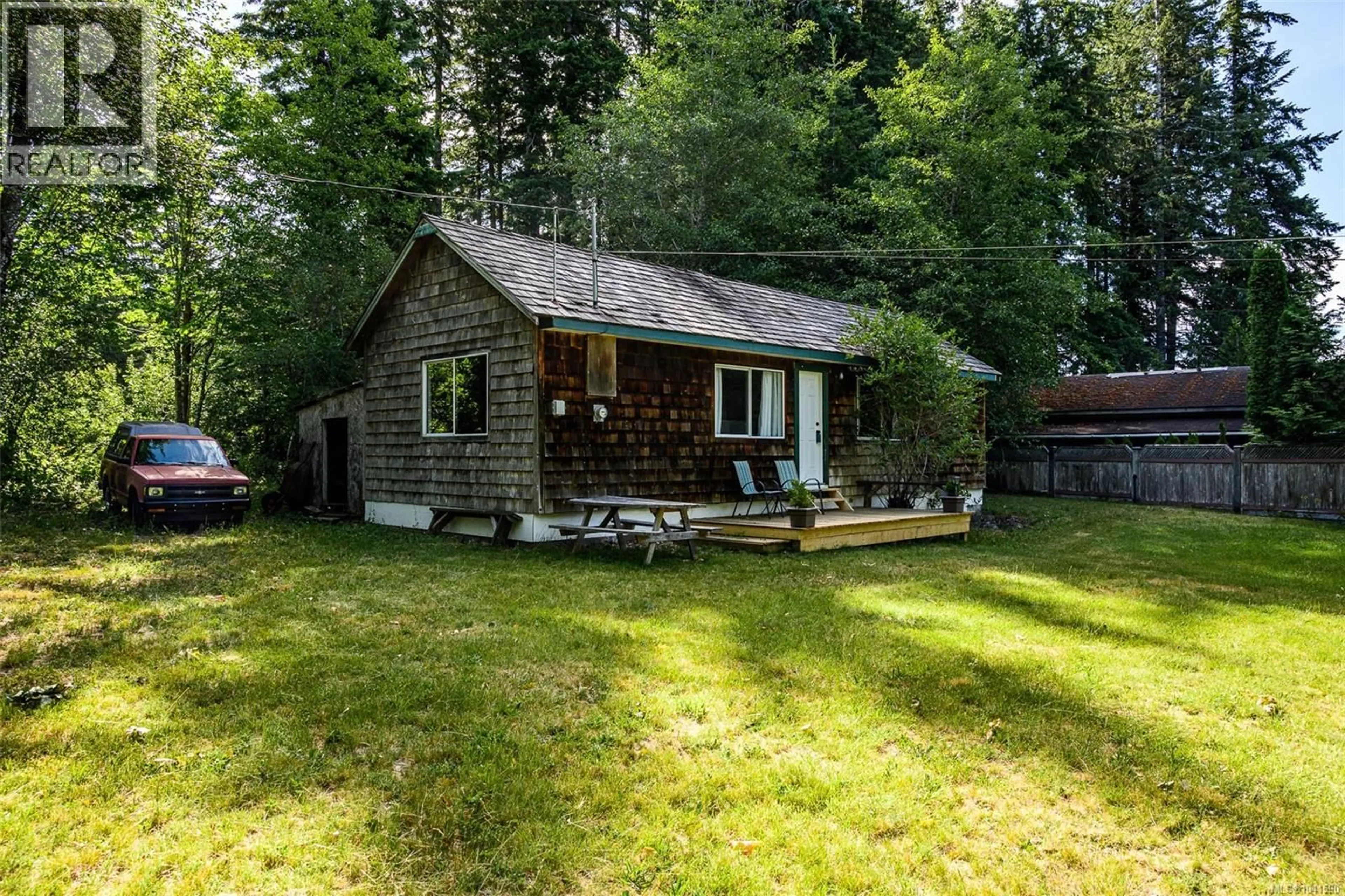 Shed for 706 DELTA DRIVE, Sayward British Columbia V0P1R0