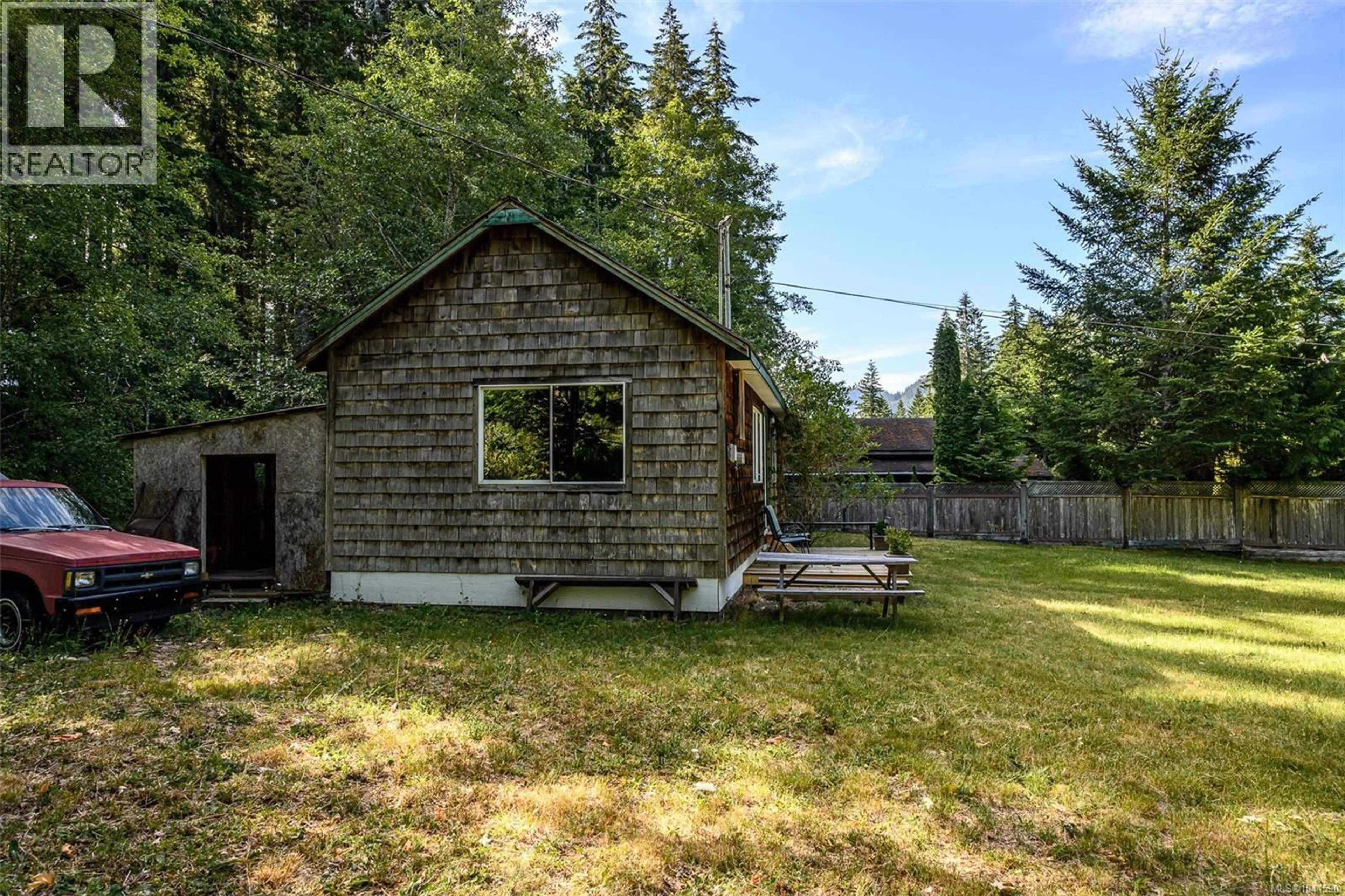 Shed for 706 DELTA DRIVE, Sayward British Columbia V0P1R0