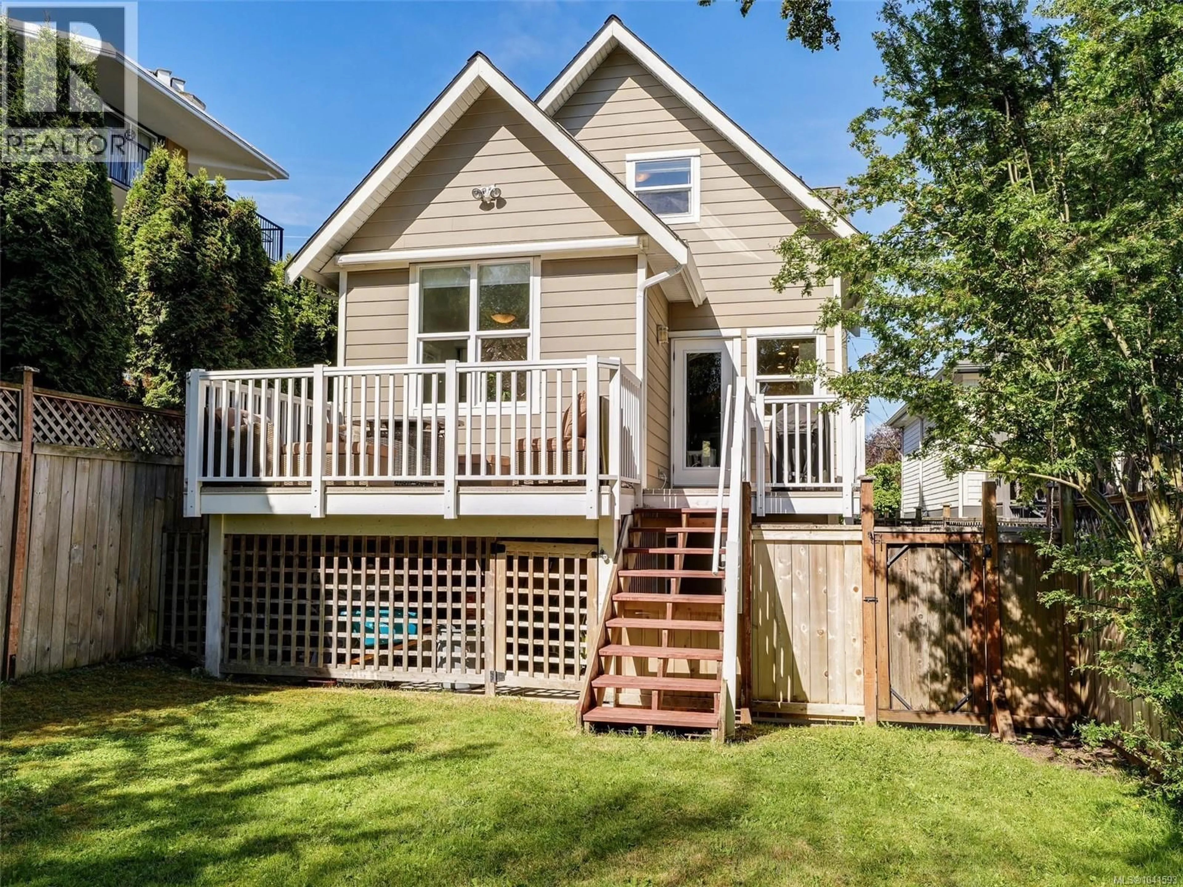 Home with vinyl exterior material, street for 2251 EASTDOWNE ROAD, Oak Bay British Columbia V8R5P5
