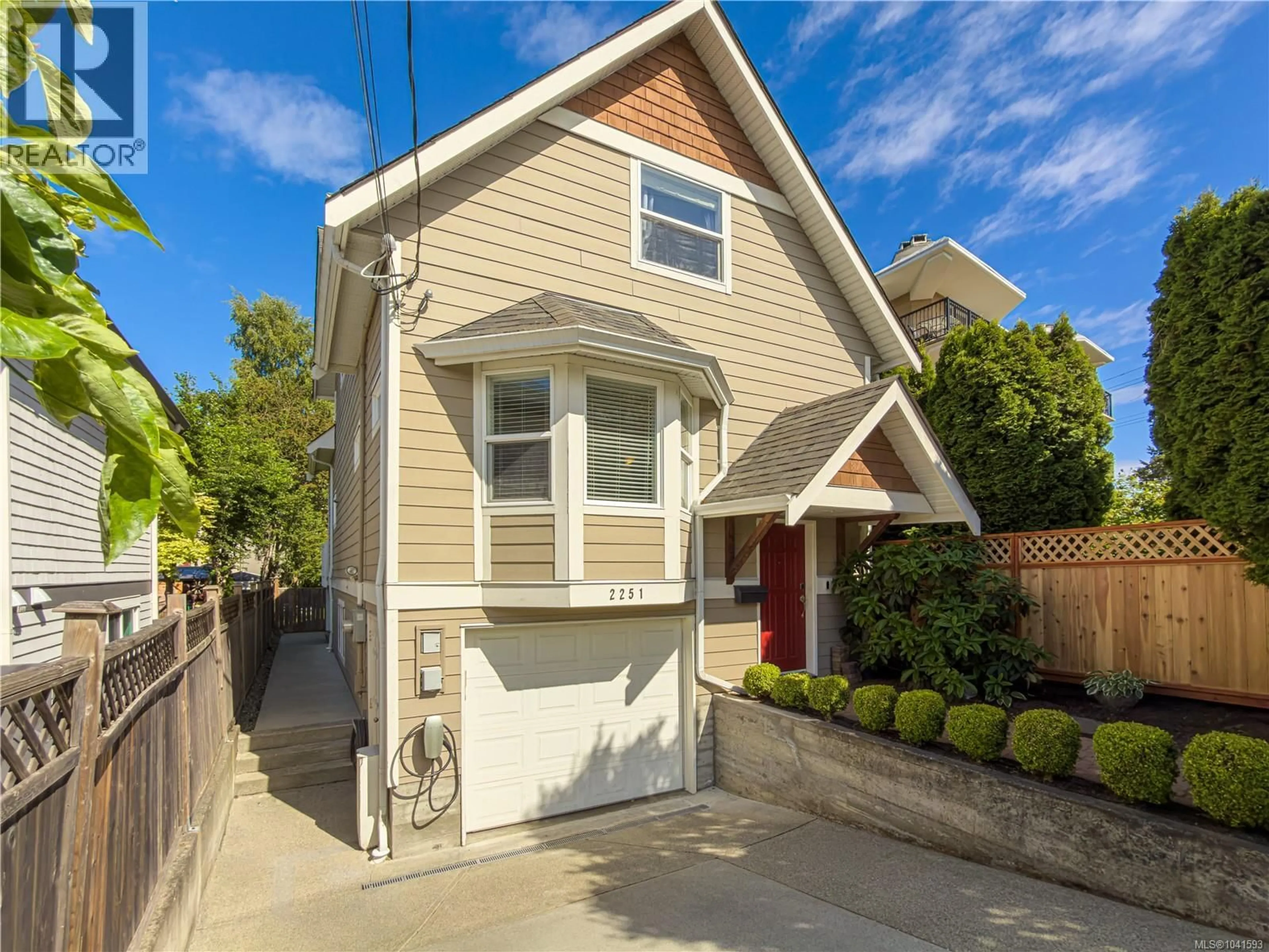 Home with vinyl exterior material, street for 2251 EASTDOWNE ROAD, Oak Bay British Columbia V8R5P5