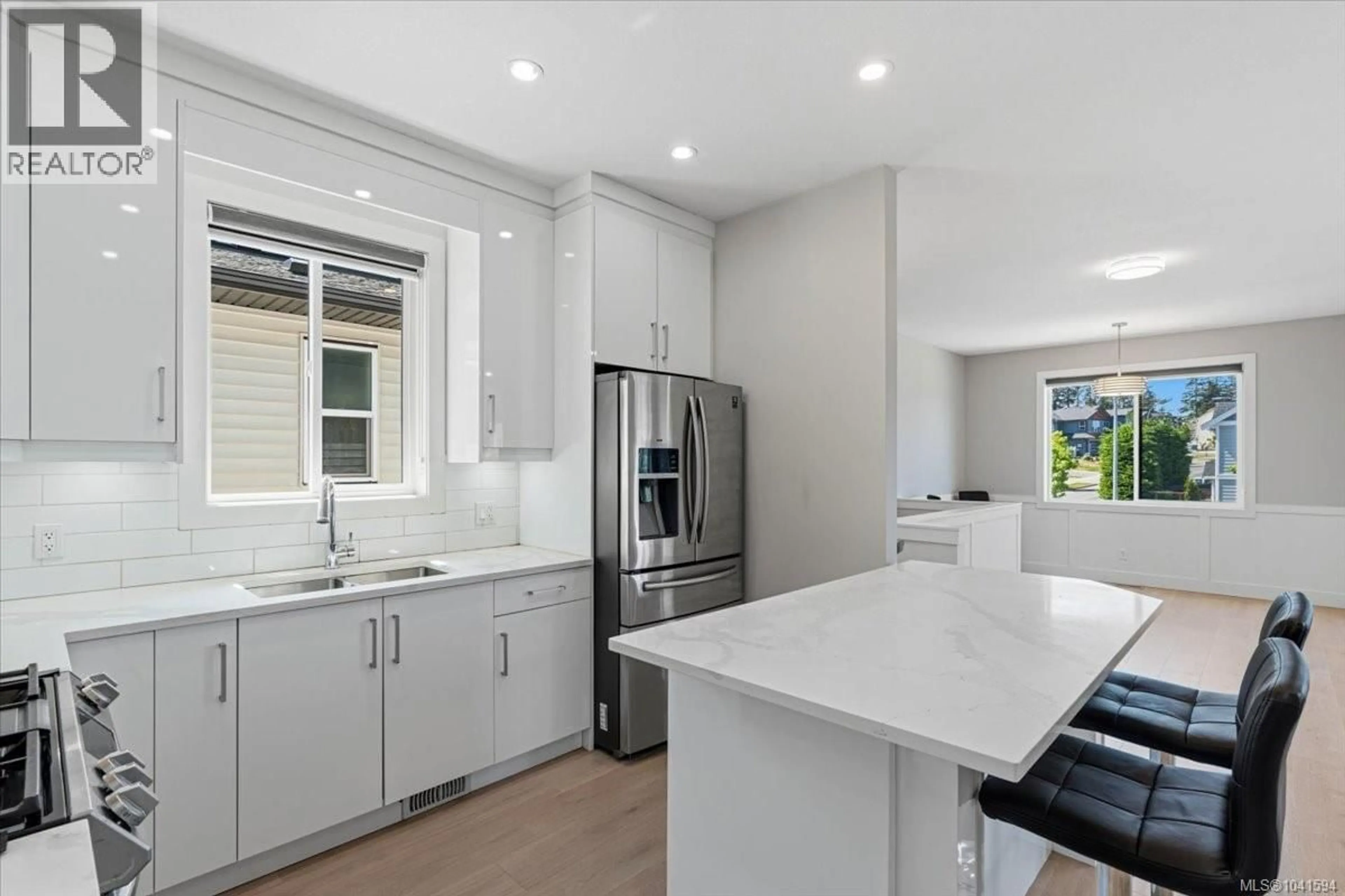 Open concept kitchen, ceramic/tile floor for 5799 LINLEY VALLEY DRIVE, Nanaimo British Columbia V9T0G6