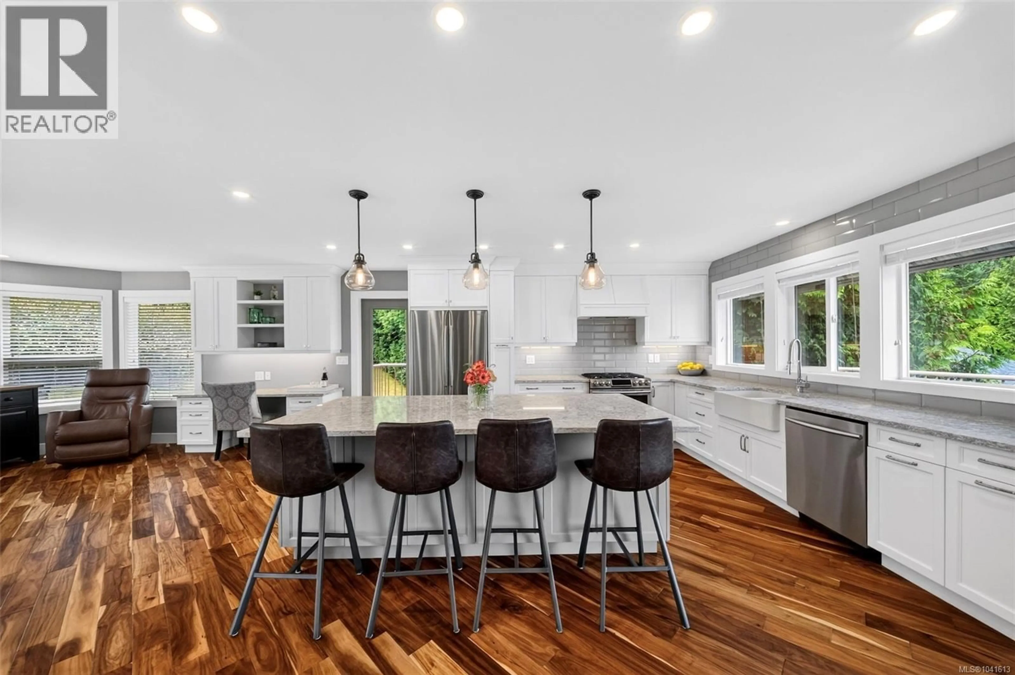 Open concept kitchen, unknown for 2394 TANNER RIDGE PLACE, Central Saanich British Columbia V8Z7X6