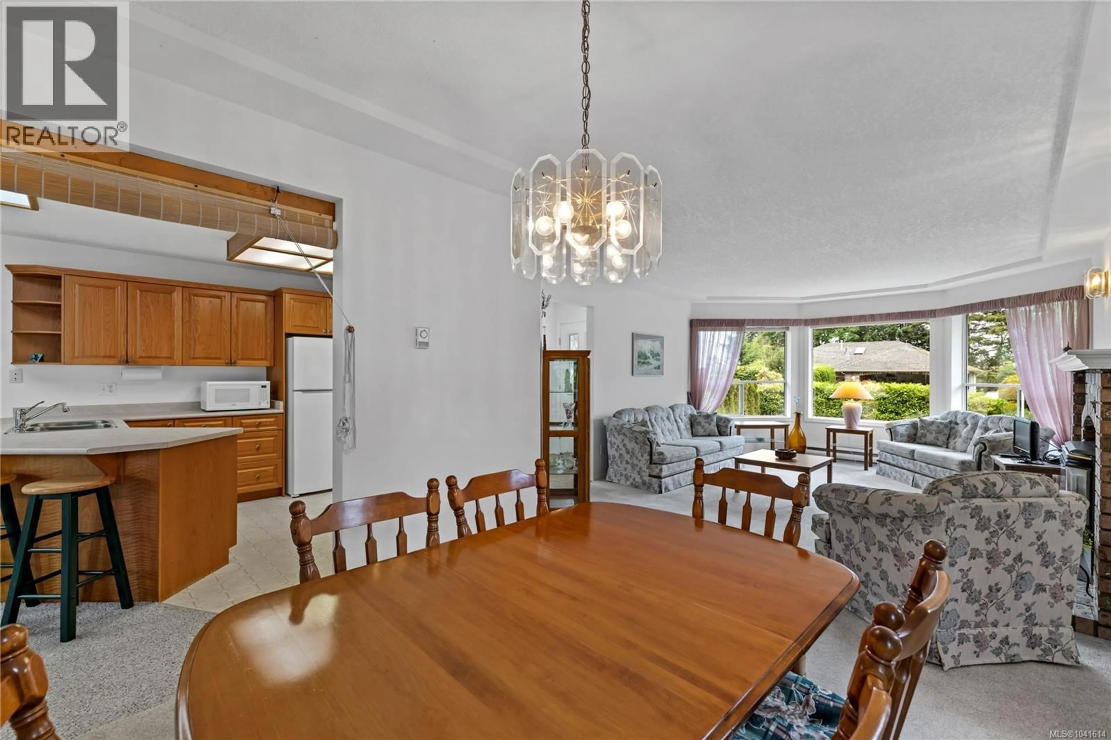 Dining room, unknown for 464 QUATSINO ROAD, Qualicum Beach British Columbia V9K1B5