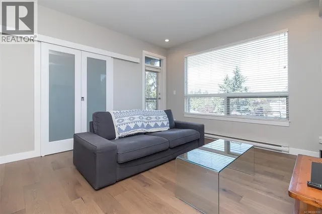 203 - 1008 TILLICUM ROAD, Esquimalt 3