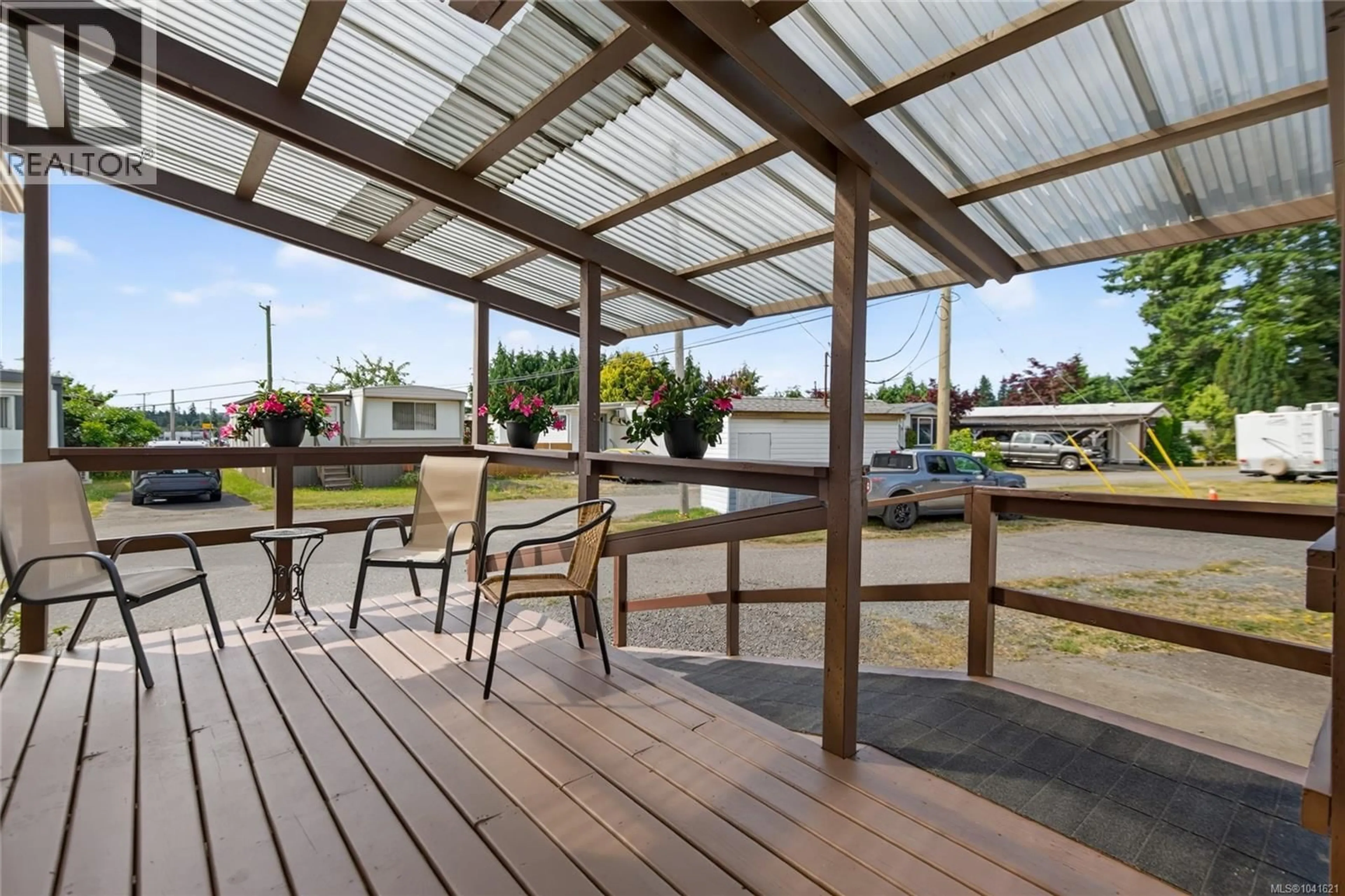 Patio, street for 11 - 1800 PERKINS ROAD, Campbell River British Columbia V9W4S1