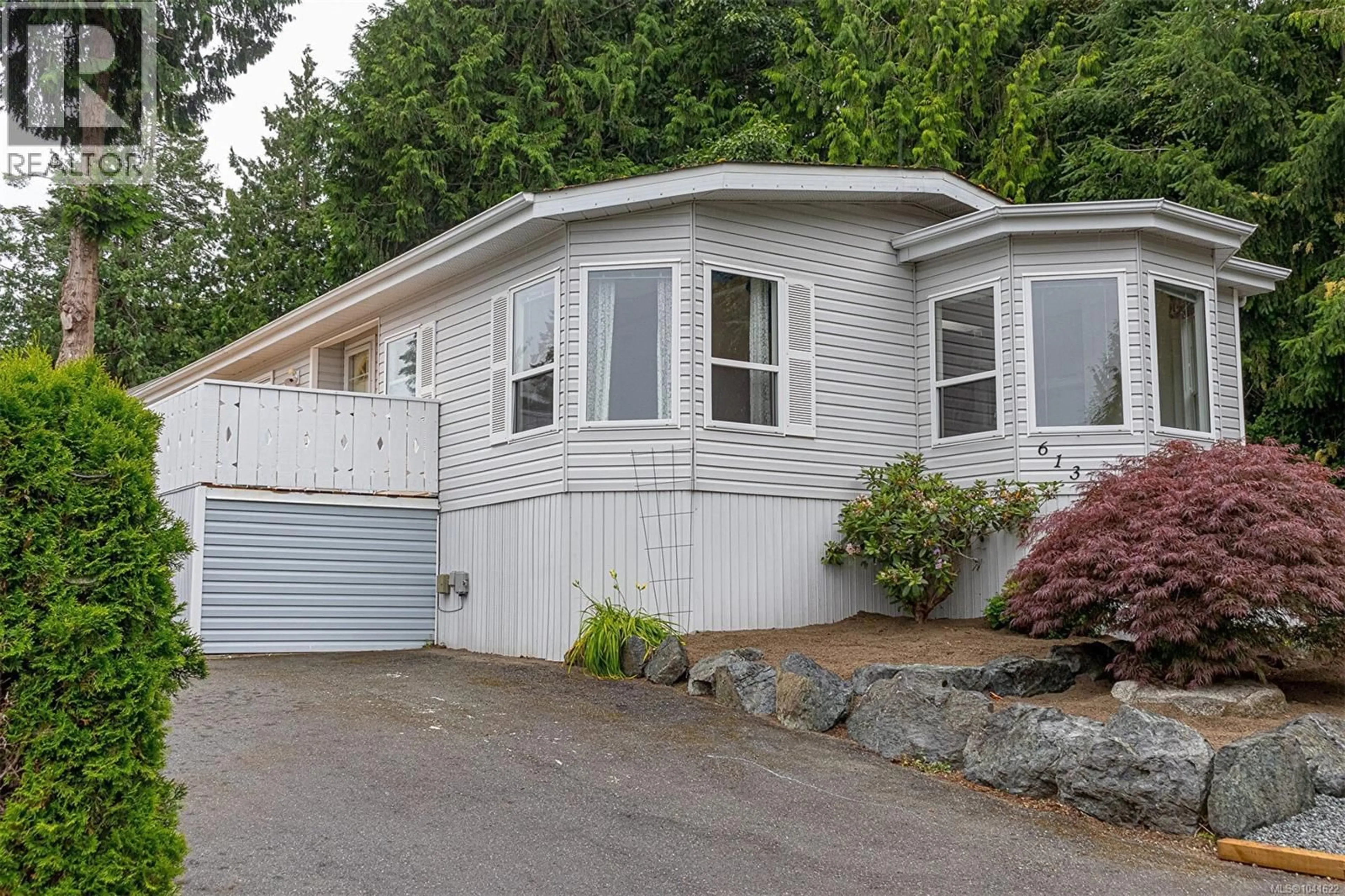 Home with vinyl exterior material, street for 613 - 2850 STAUTW ROAD, Central Saanich British Columbia V8M2C9