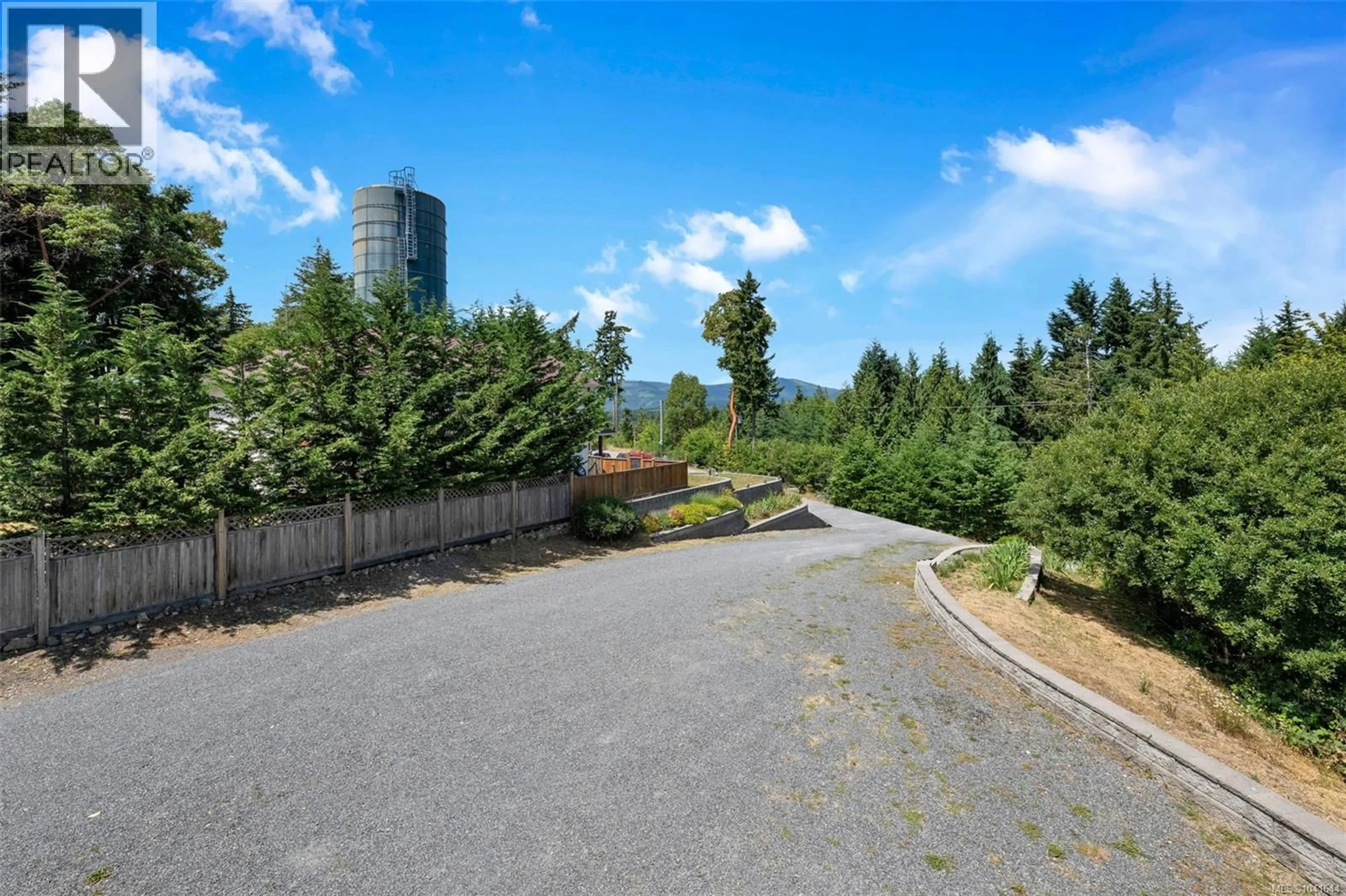 Patio, unknown for 2663 KIA CRESCENT, Shawnigan Lake British Columbia V8H3B1