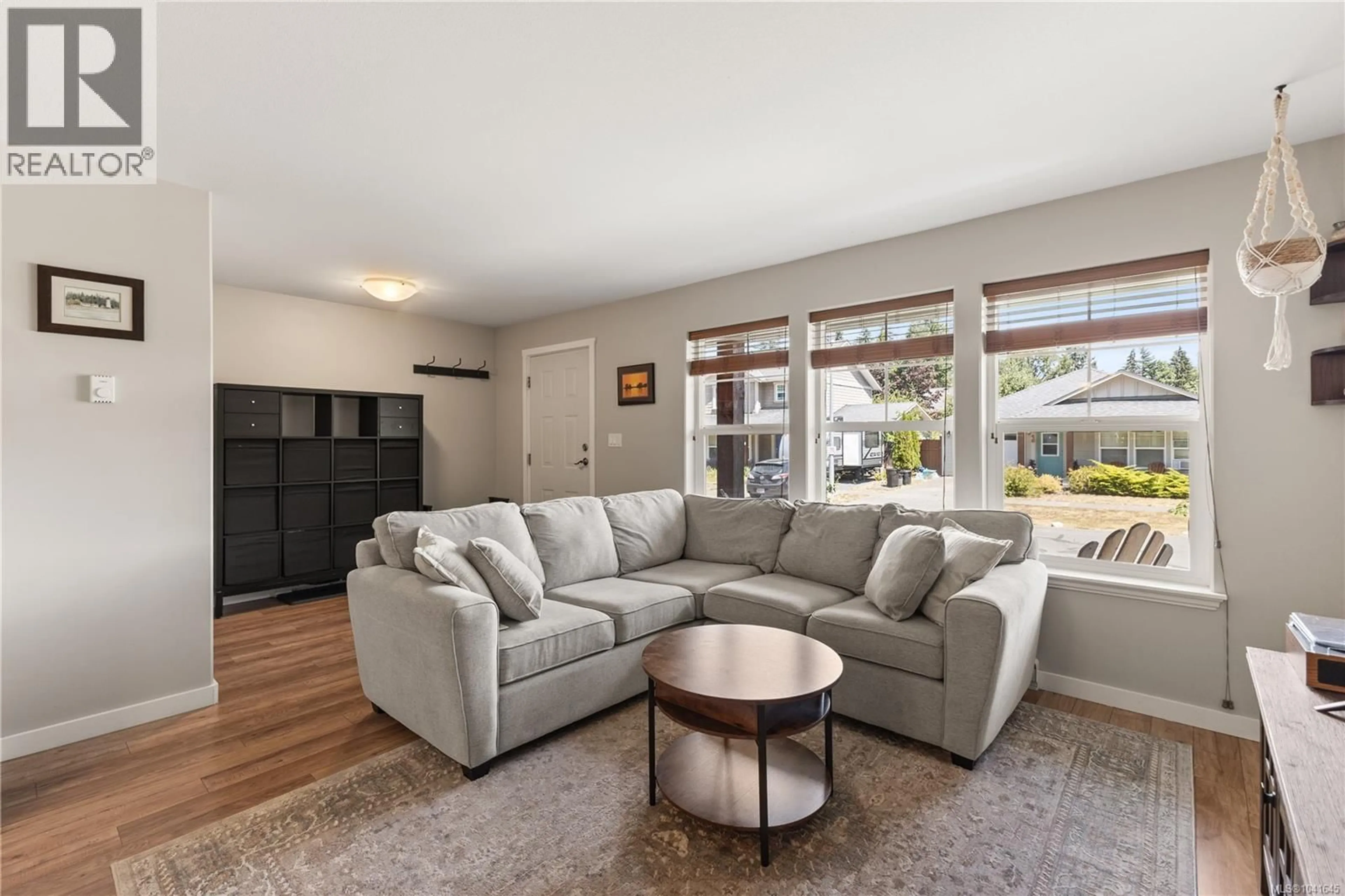 Living room with furniture, unknown for 40 - 1120 EVERGREEN ROAD, Campbell River British Columbia V9W0B1