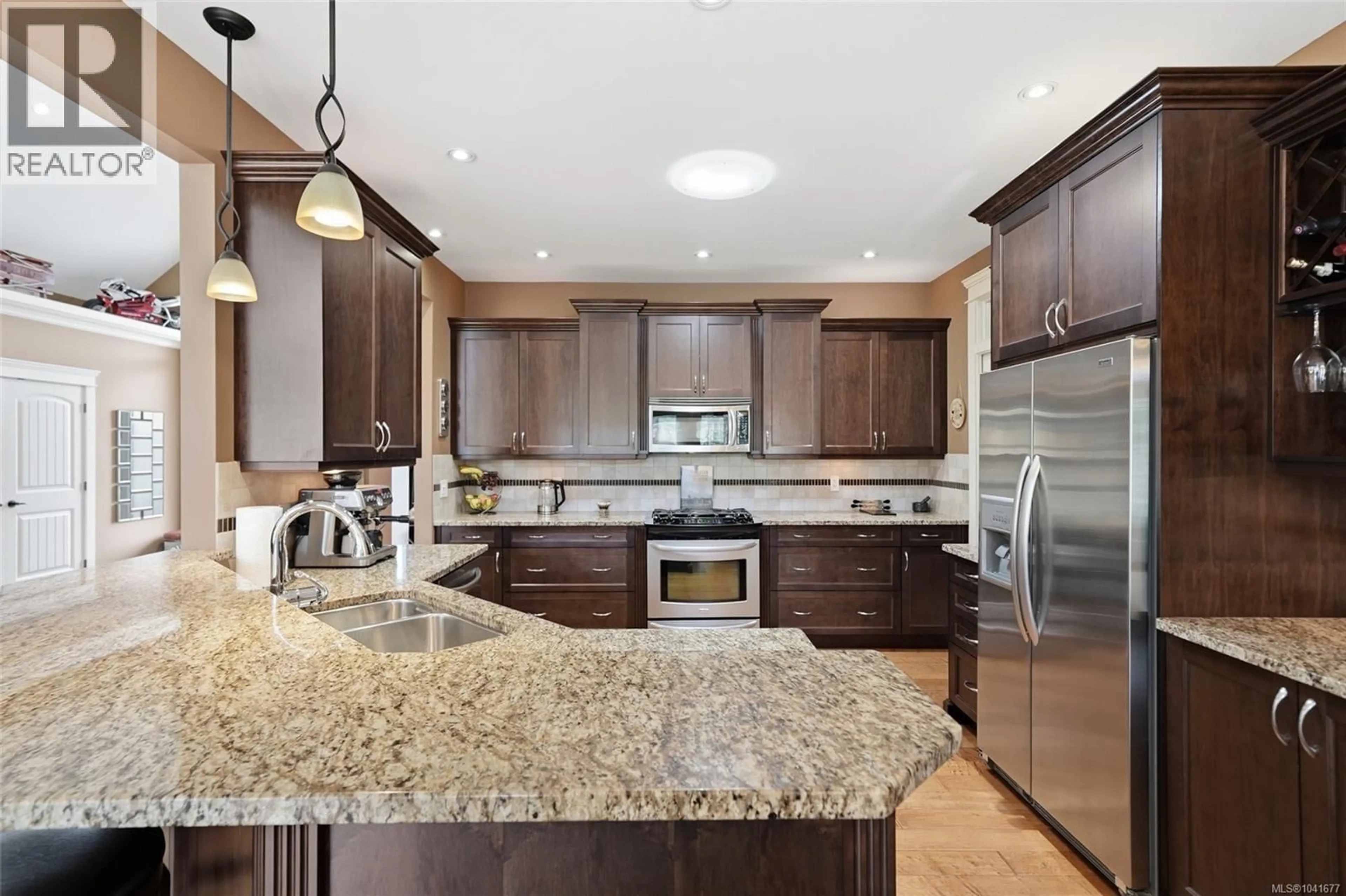 Open concept kitchen, ceramic/tile floor for 1681 GRANITE ROAD, Nanoose Bay British Columbia V9P9M4