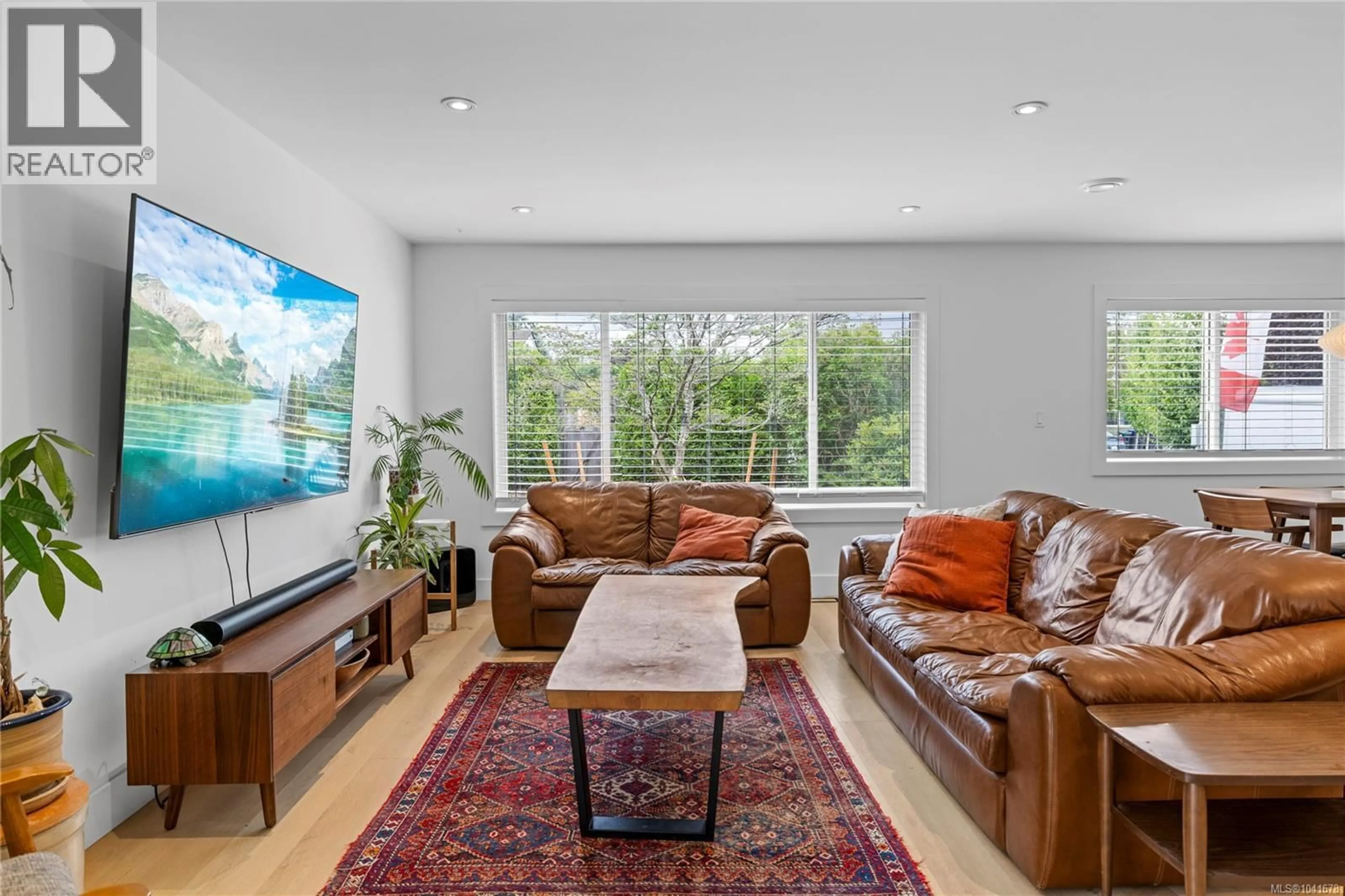 Living room with furniture, unknown for 238 BAGSHAW STREET, Parksville British Columbia V9P2H1
