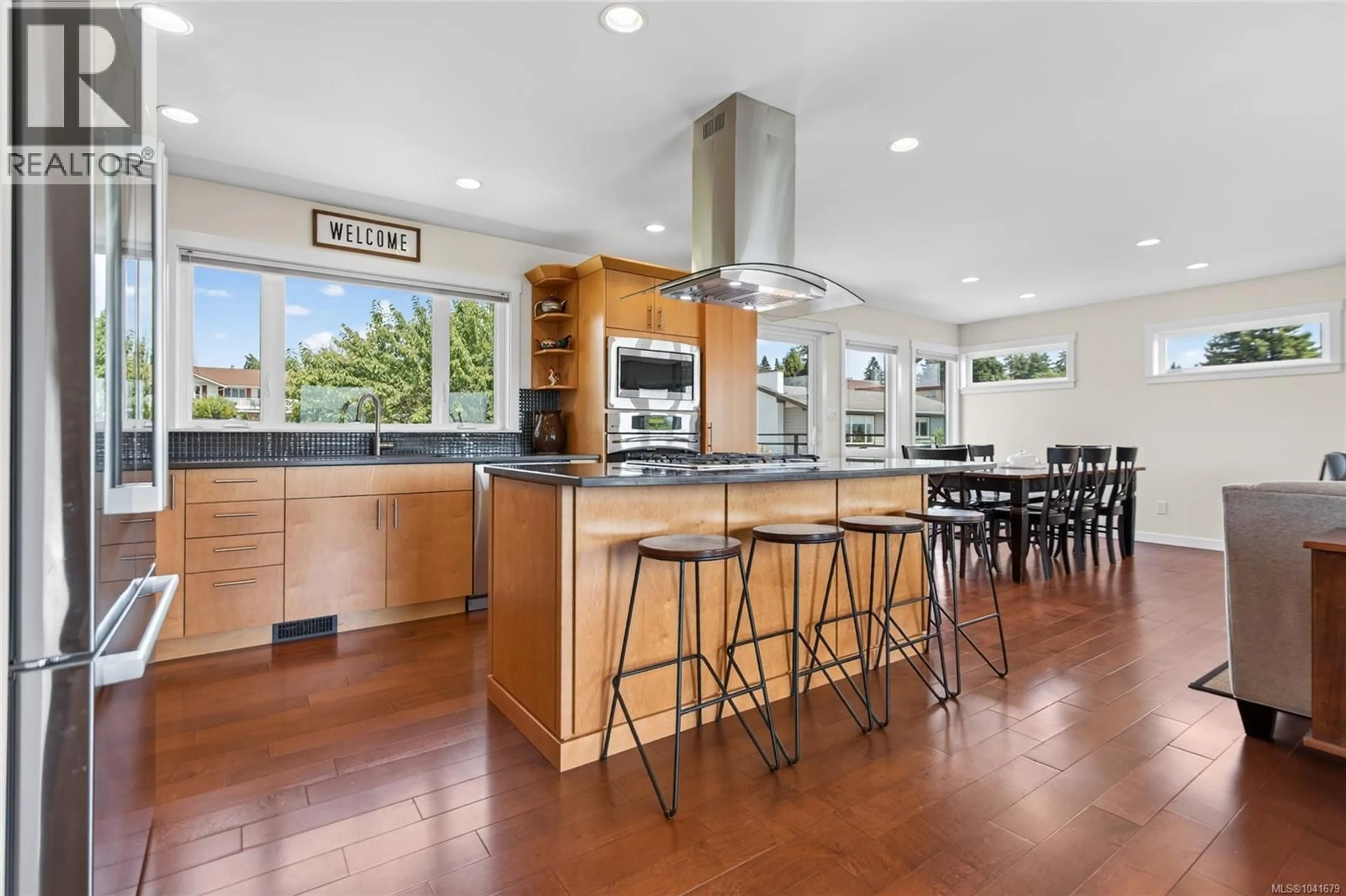 Open concept kitchen, ceramic/tile floor for 2052 BEAUFORT AVENUE, Comox British Columbia V9M1V9