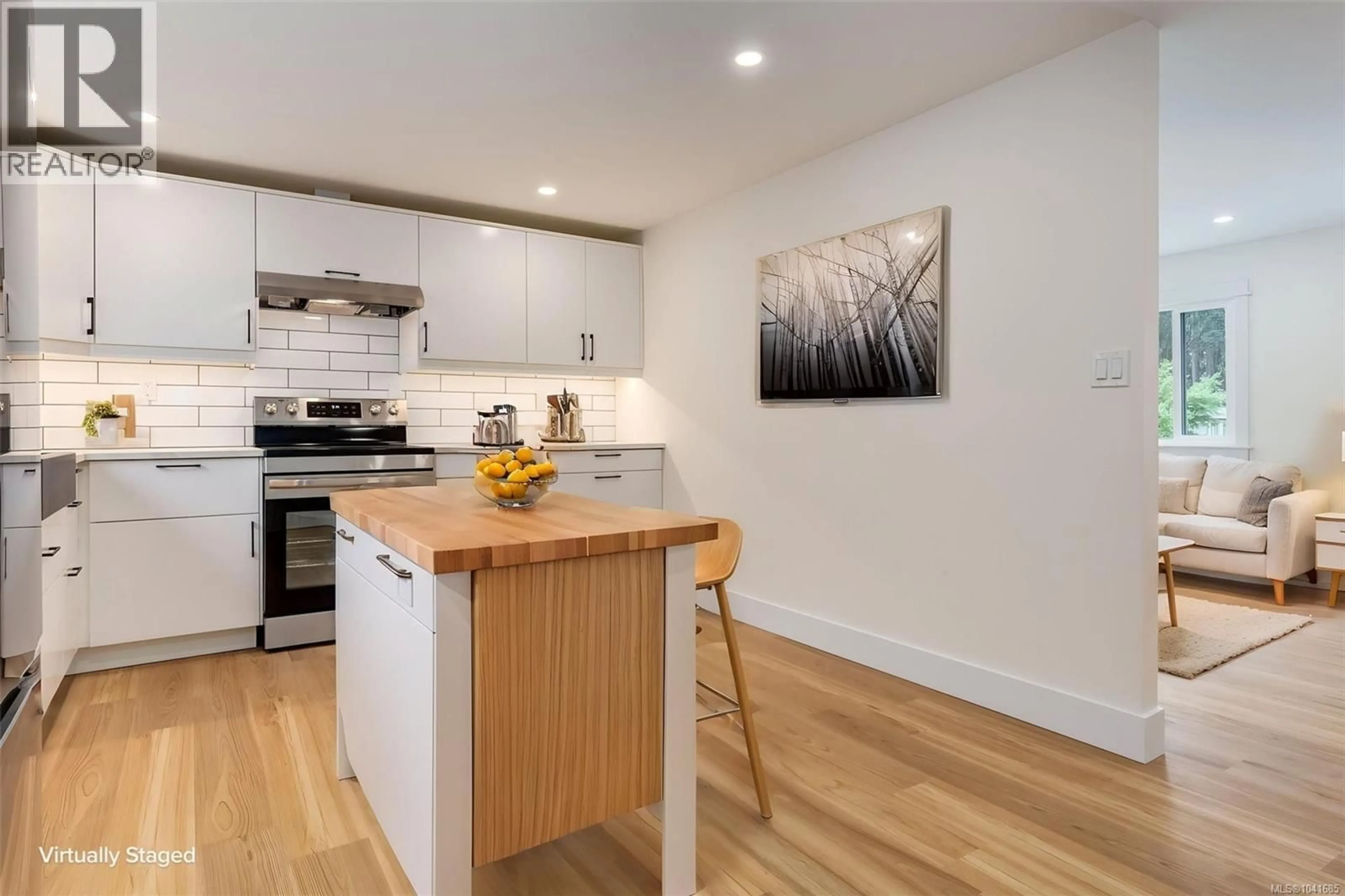 Open concept kitchen, wood/laminate floor for 53 - 3560 HALLBERG ROAD, Cassidy British Columbia V9G1K1