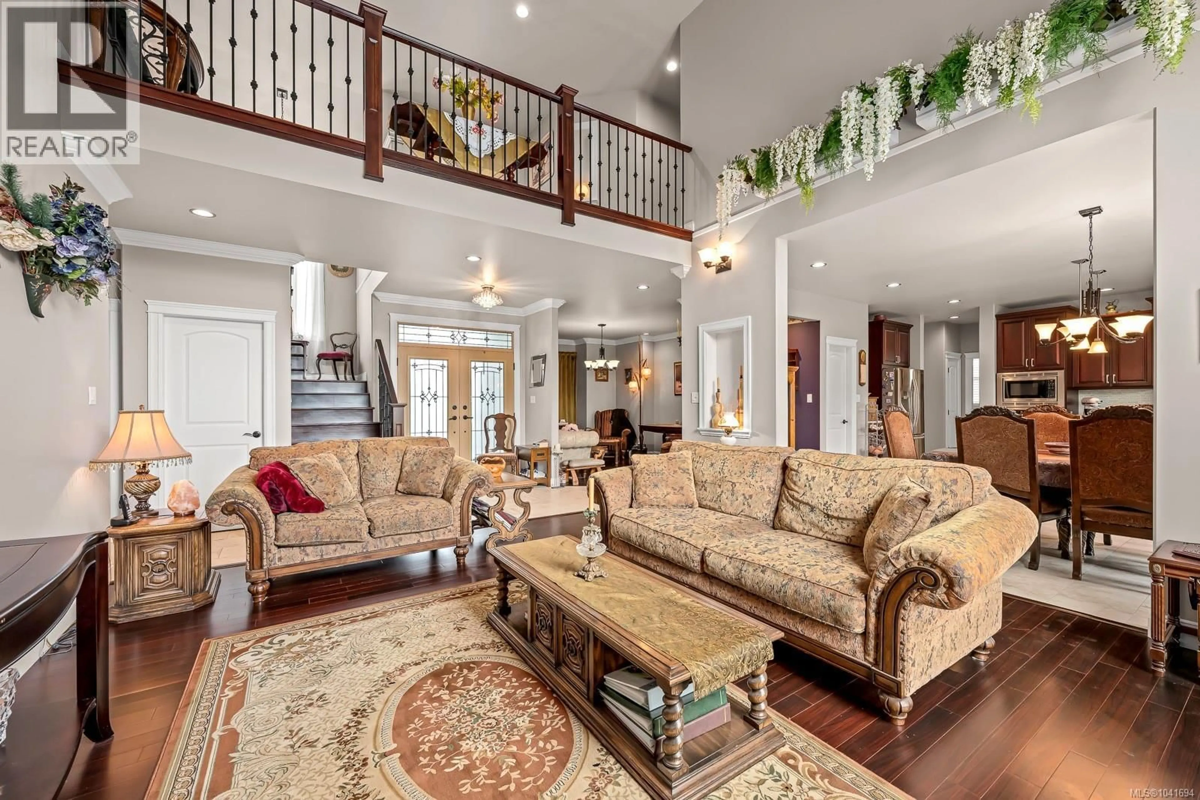 Living room with furniture, unknown for 3311 WISCONSIN WAY, Campbell River British Columbia V9H0A9