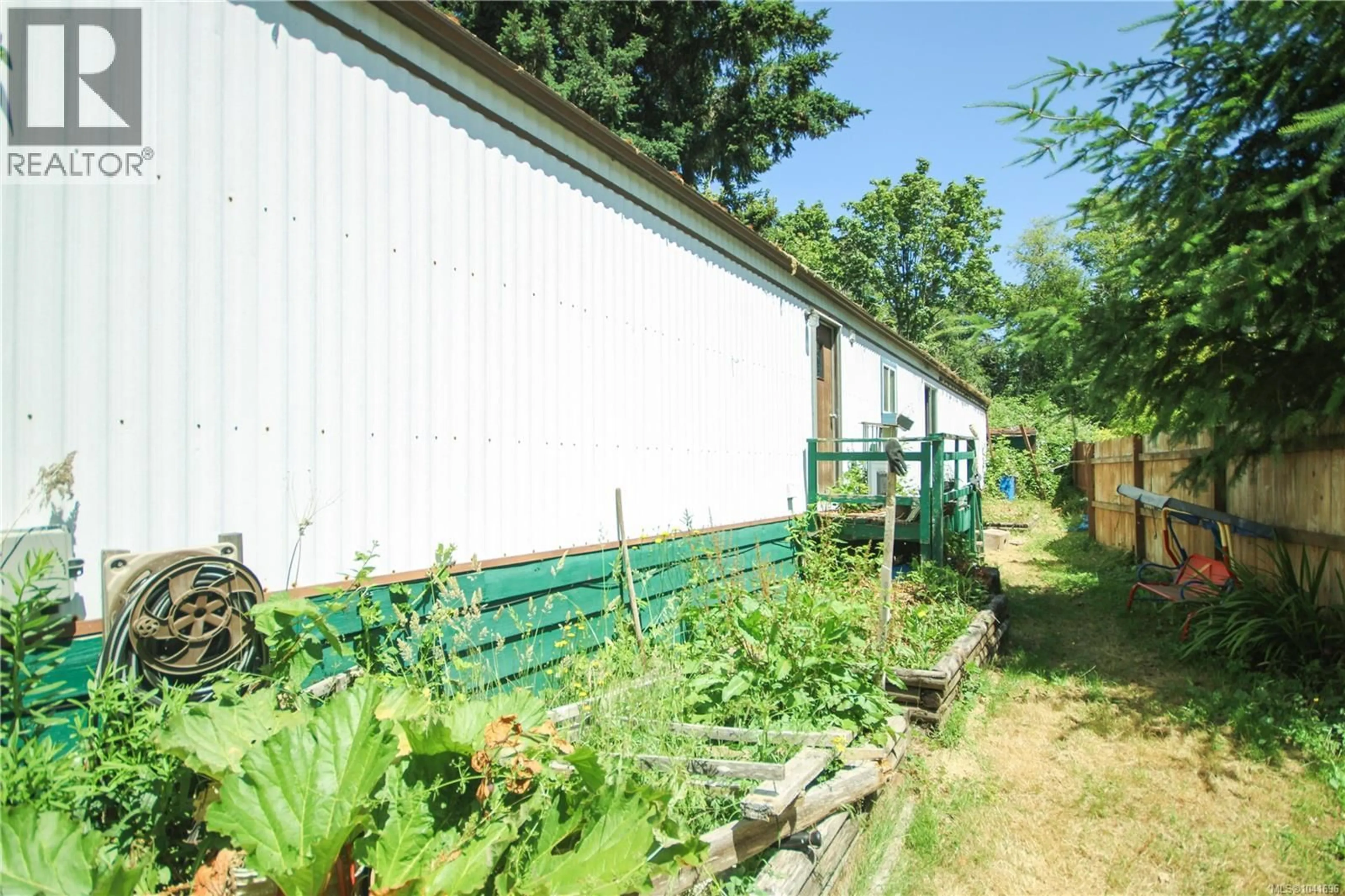 Shed for 35 - 6947 GRANT ROAD WEST, Sooke British Columbia V0S1N0
