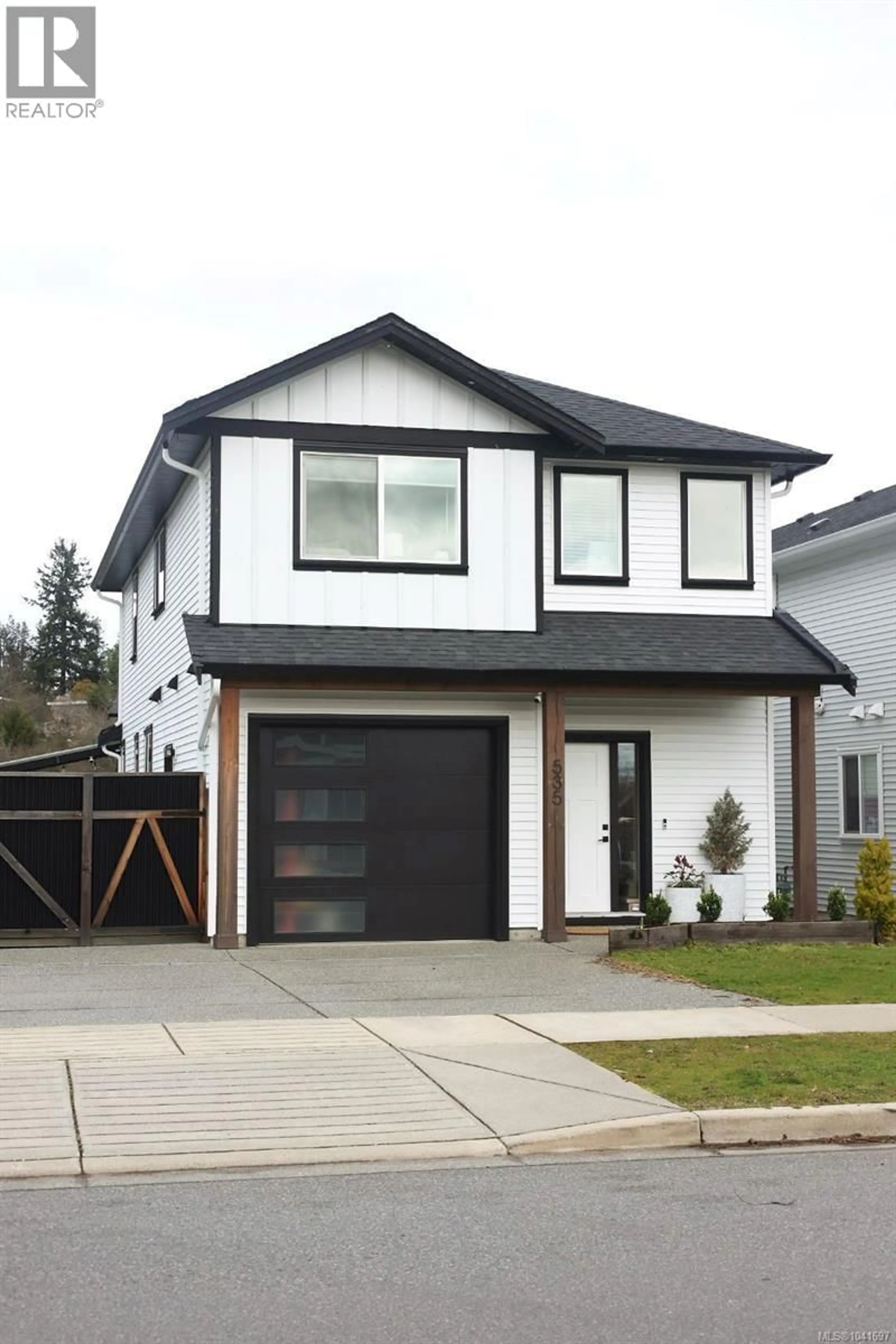 Home with brick exterior material, street for 535 STONEWATER DRIVE, Nanaimo British Columbia V9R0J9