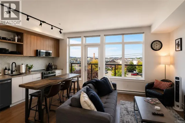 415 - 515 CHATHAM STREET, Victoria 2