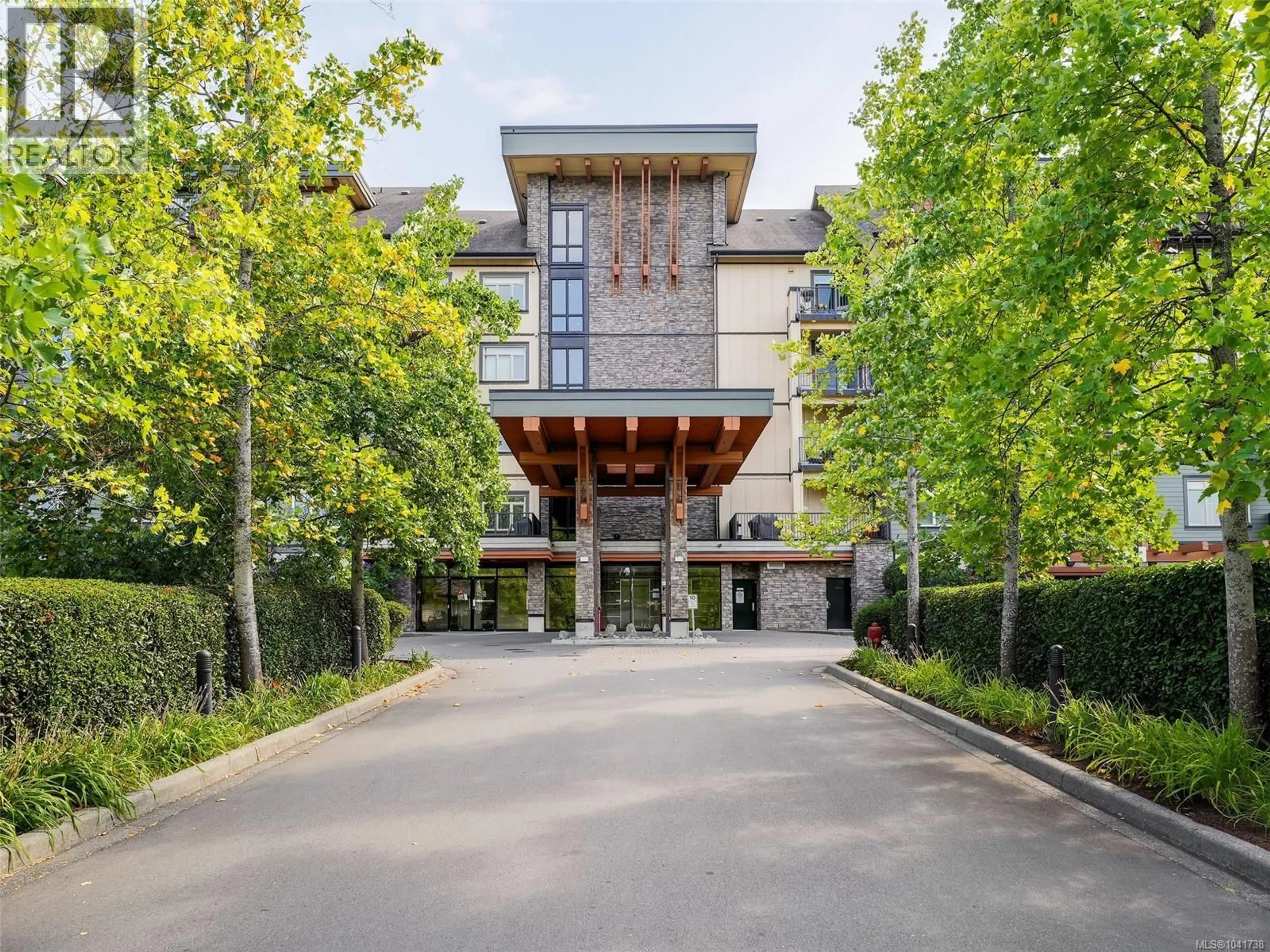 Indoor foyer for 402 - 623 TREANOR AVENUE, Langford British Columbia V9B0B1