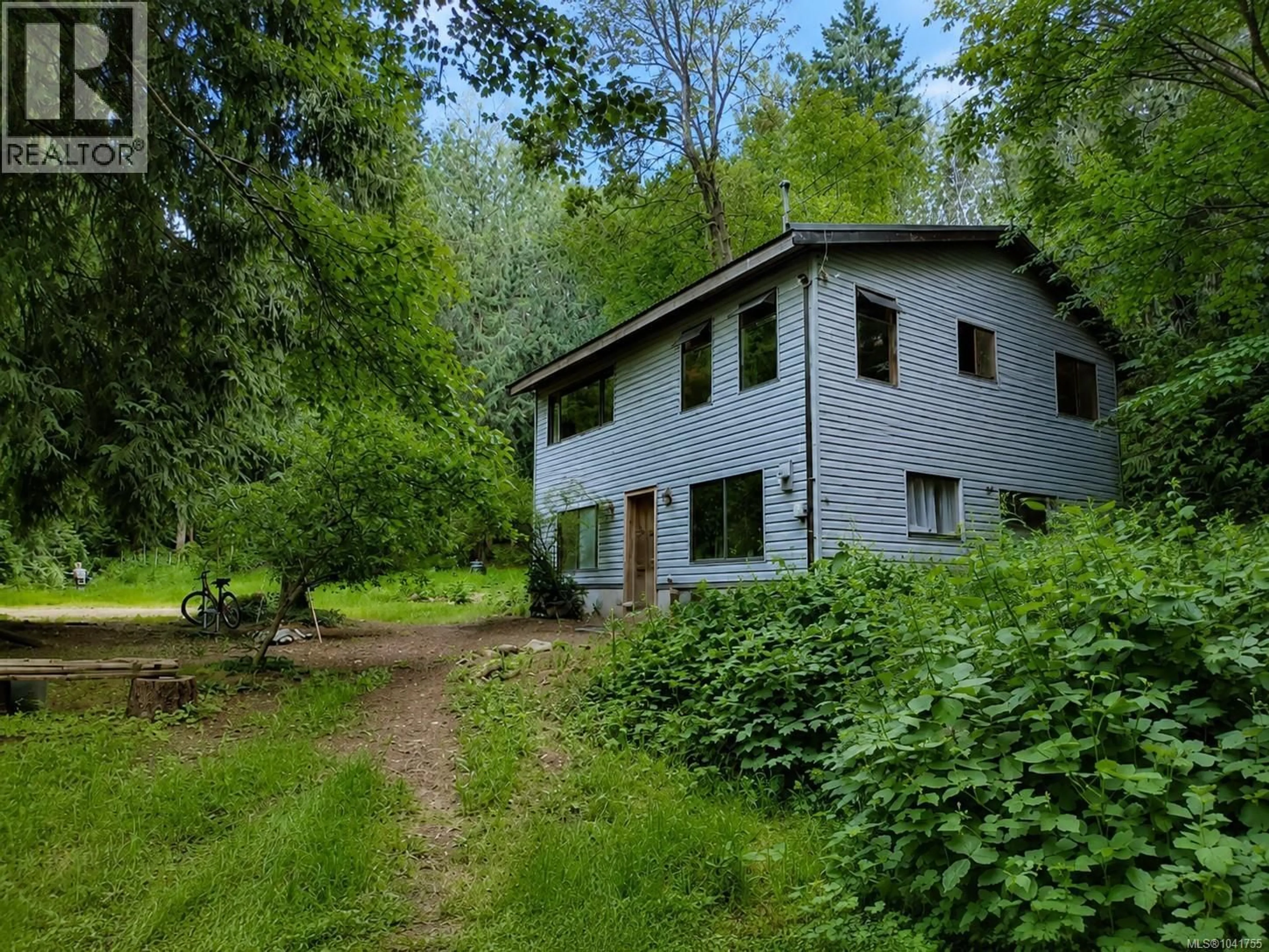 A pic from outside/outdoor area/front of a property/back of a property/a pic from drone, building for 4480 STRACHAN ROAD, Hornby Island British Columbia V0R1Z0